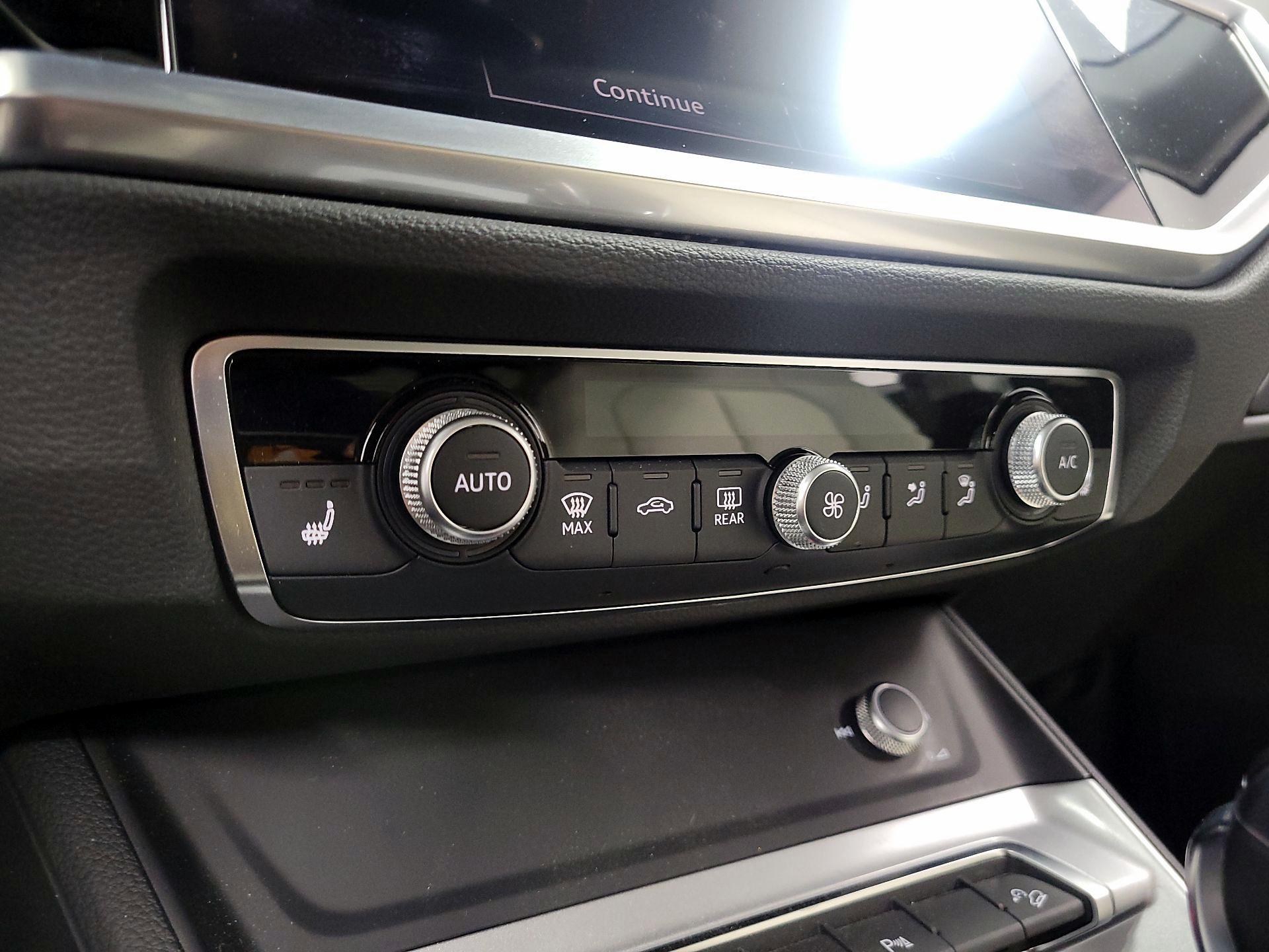 Thumbnail: 2022 Audi Q3 - 15