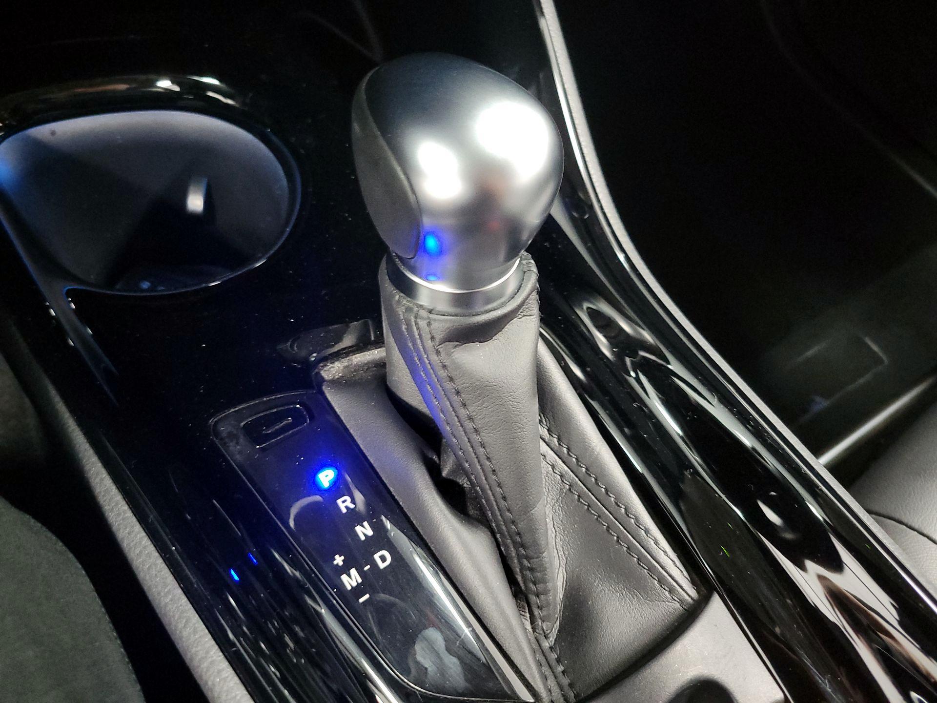 Thumbnail: 2021 Toyota C-HR - 17