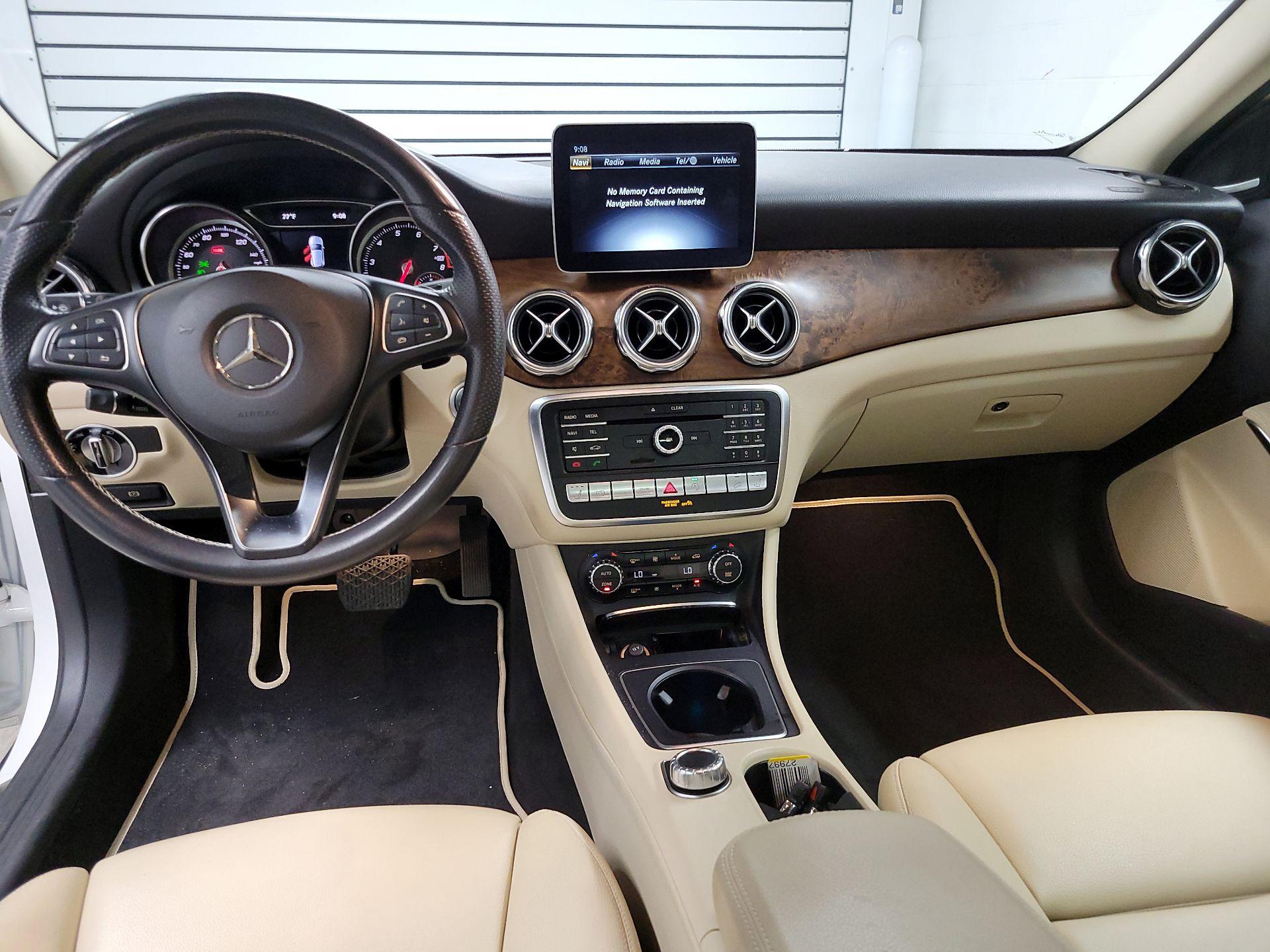 Thumbnail: 2020 Mercedes-Benz GLA - 9