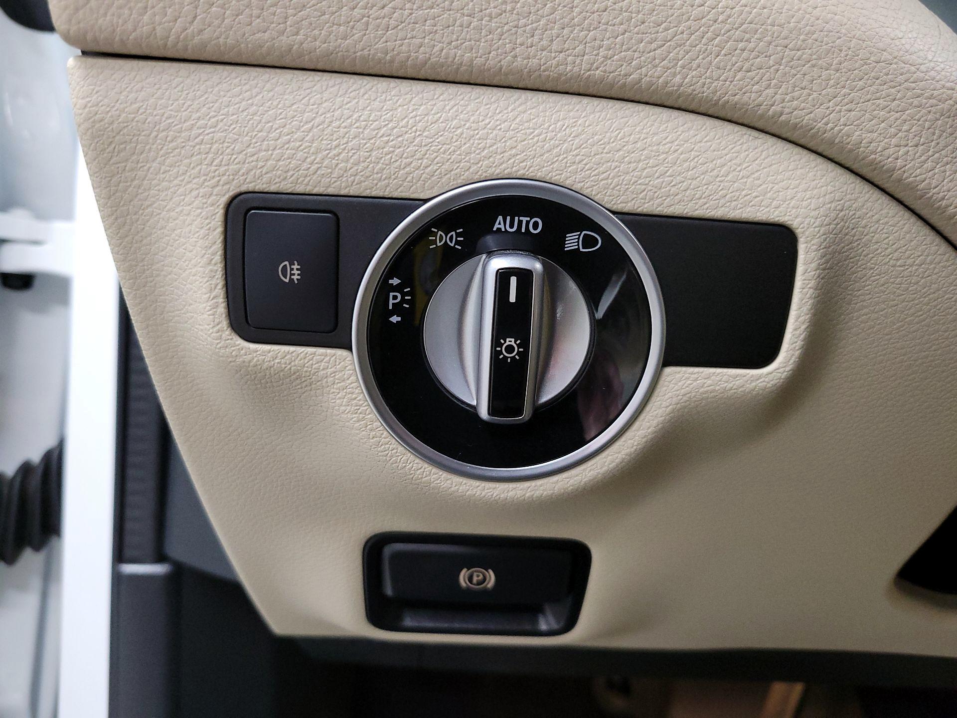 Thumbnail: 2020 Mercedes-Benz GLA - 13