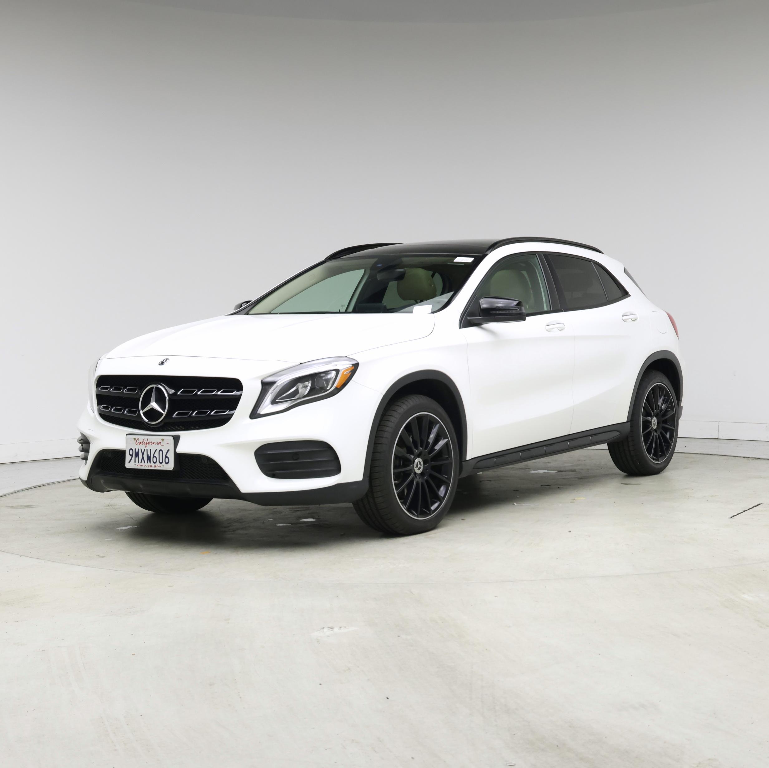 Thumbnail: 2020 Mercedes-Benz GLA - 4