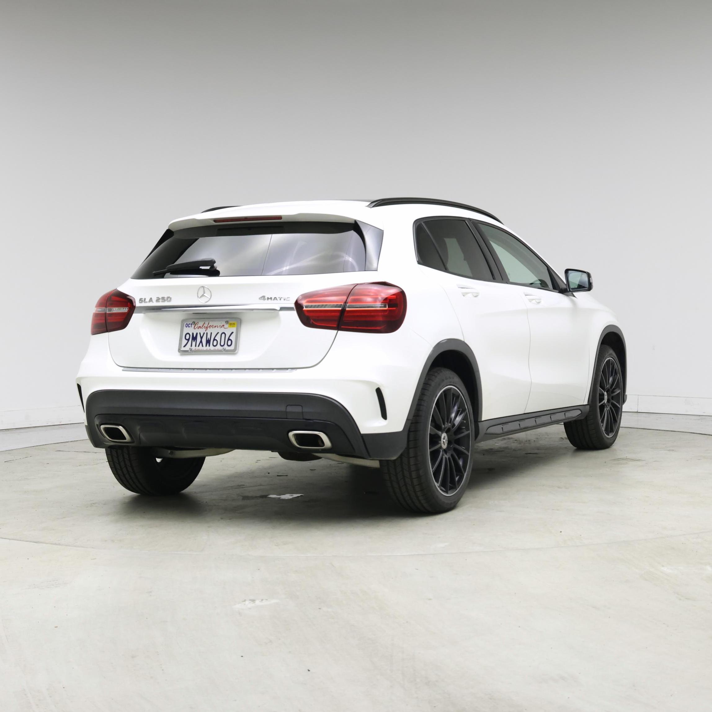 Thumbnail: 2020 Mercedes-Benz GLA - 8