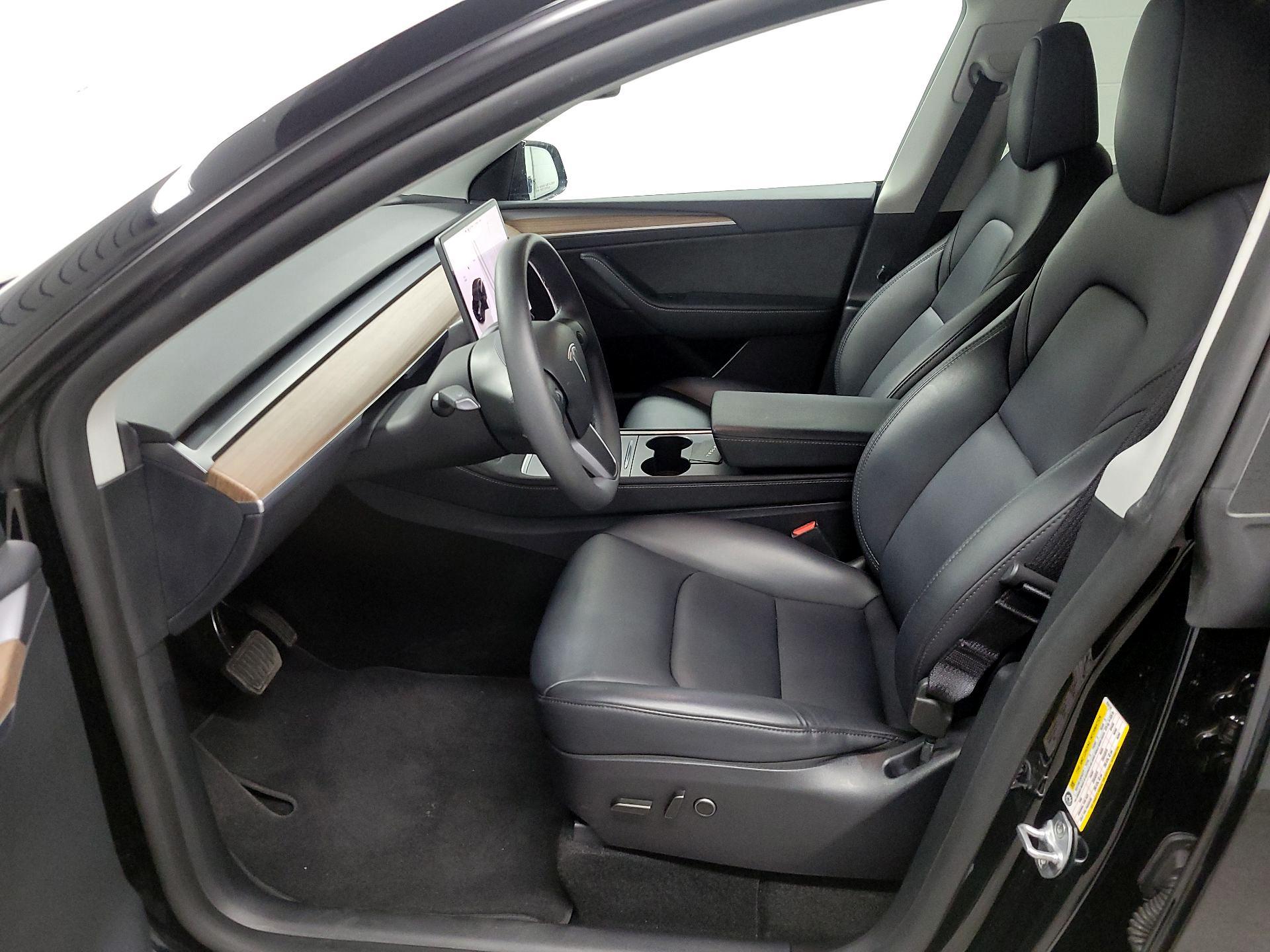 Thumbnail: 2025 Tesla Model Y - 11