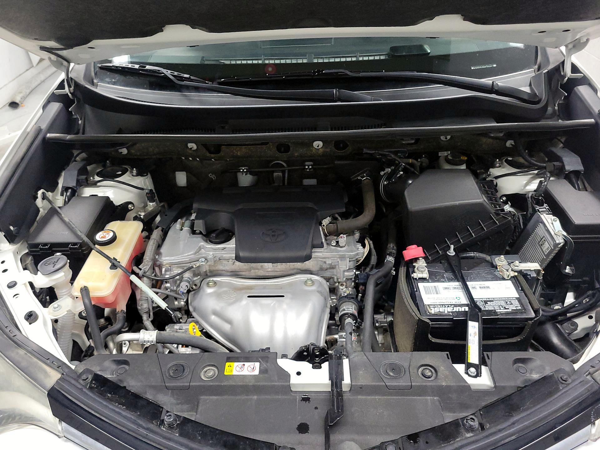 Thumbnail: 2018 Toyota RAV4 - 20