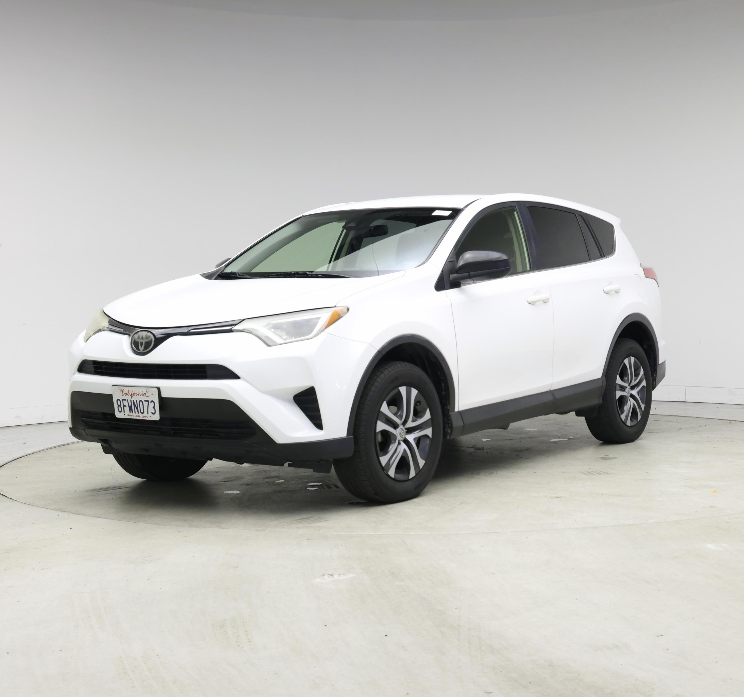 Thumbnail: 2018 Toyota RAV4 - 4