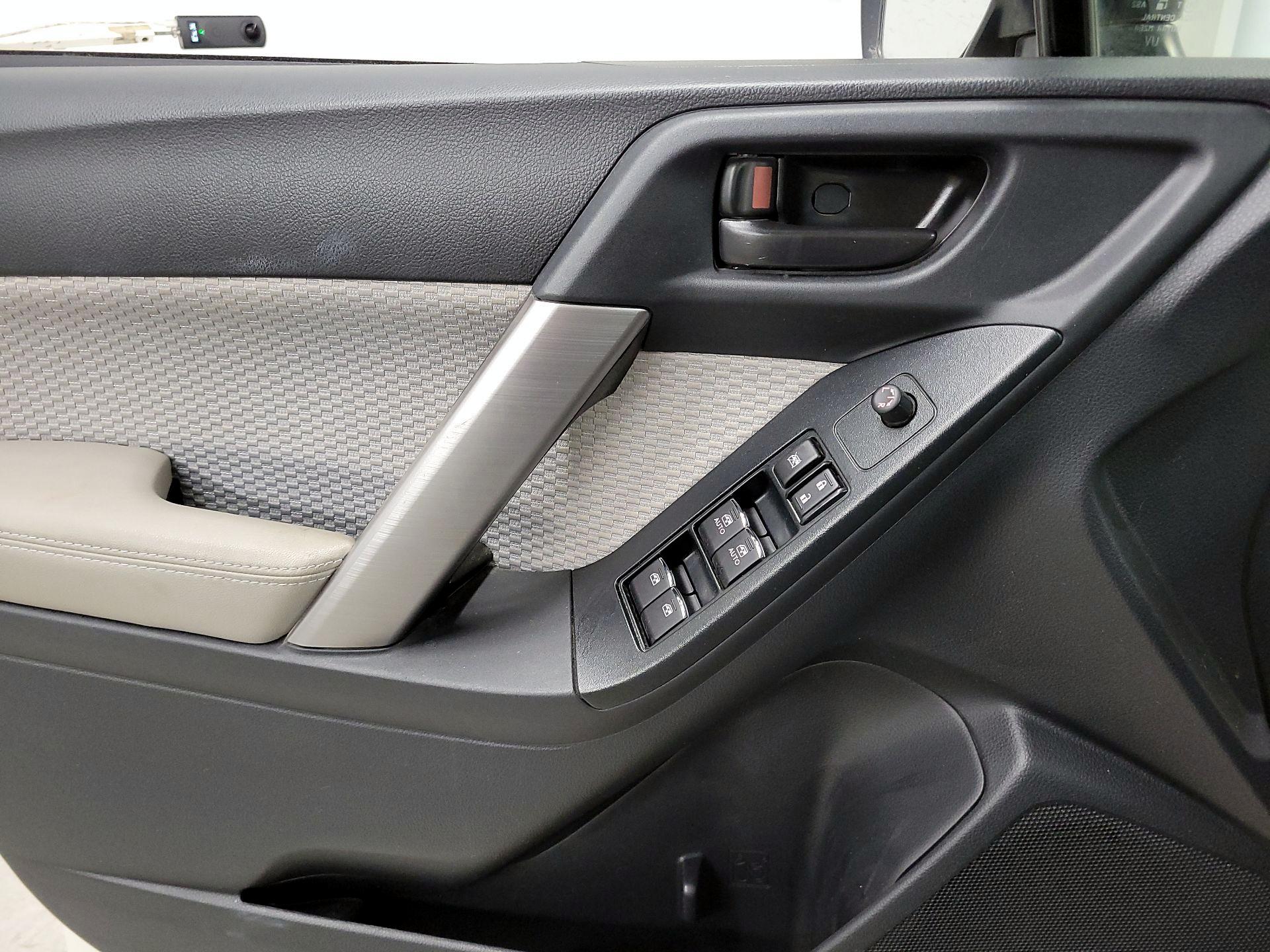 Thumbnail: 2017 Subaru Forester - 10