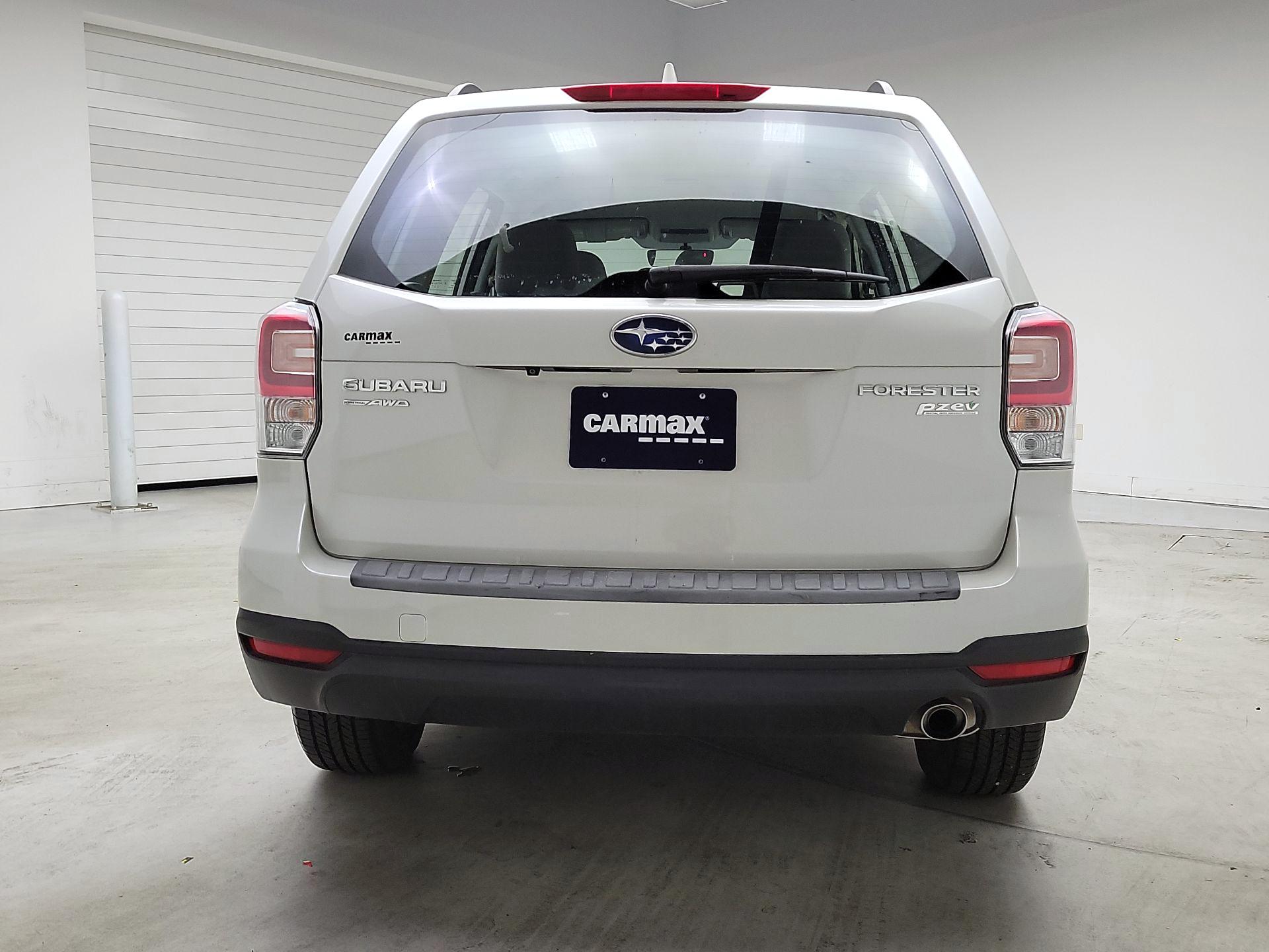 Thumbnail: 2017 Subaru Forester - 6