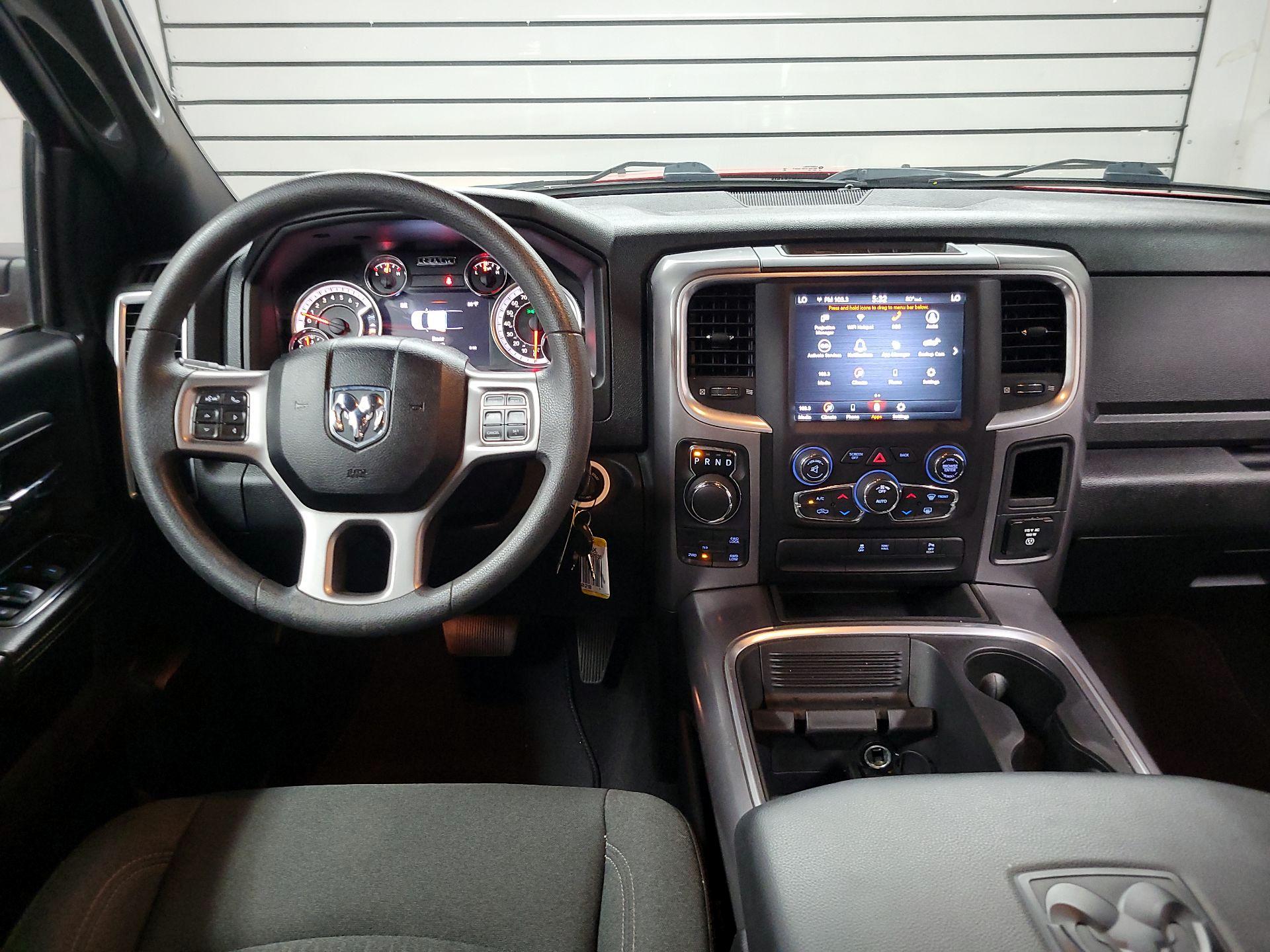 Thumbnail: 2021 RAM 1500 Classic - 9