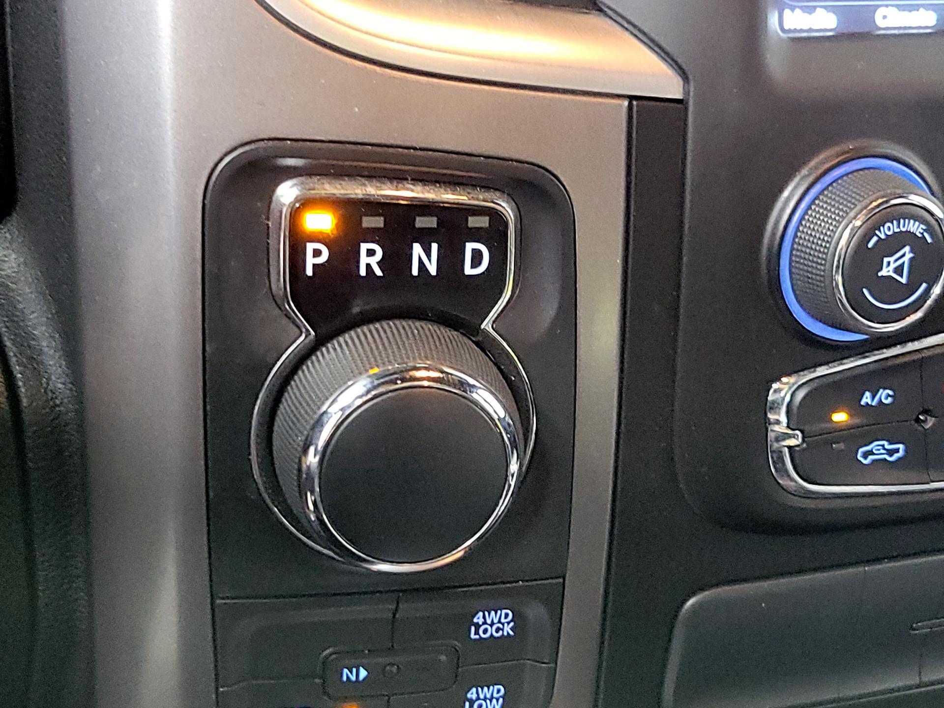 Thumbnail: 2021 RAM 1500 Classic - 16