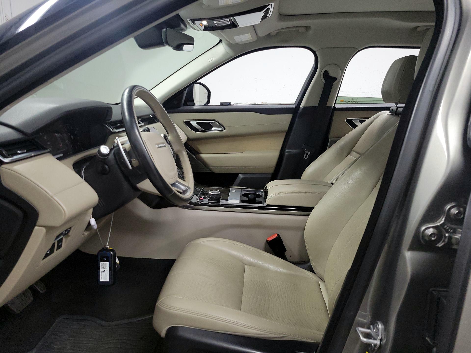 Thumbnail: 2018 Land Rover Range Rover Velar - 11