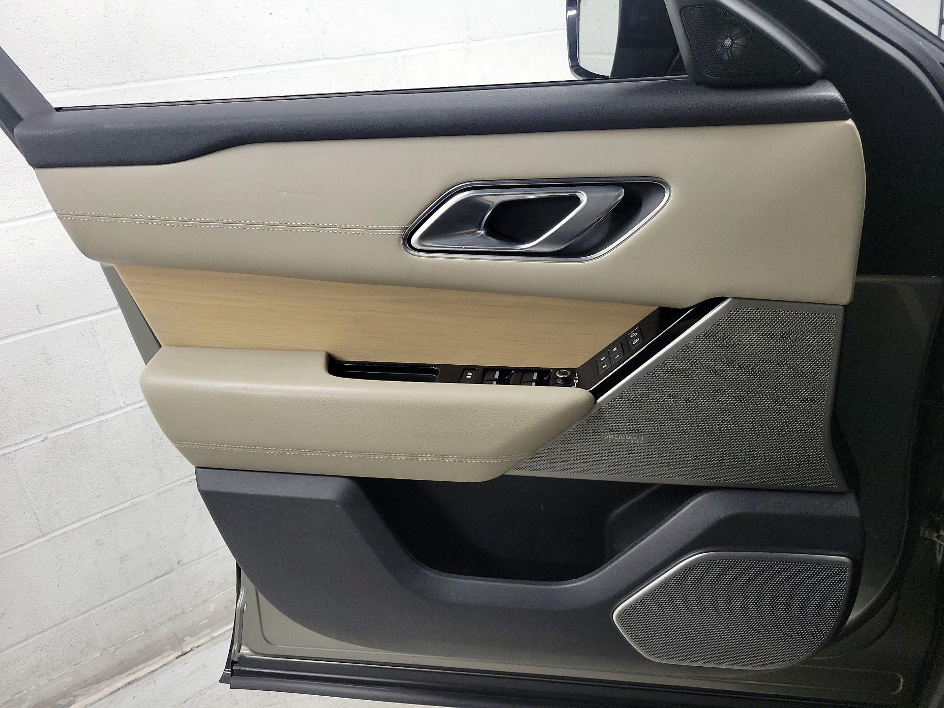 Thumbnail: 2018 Land Rover Range Rover Velar - 12