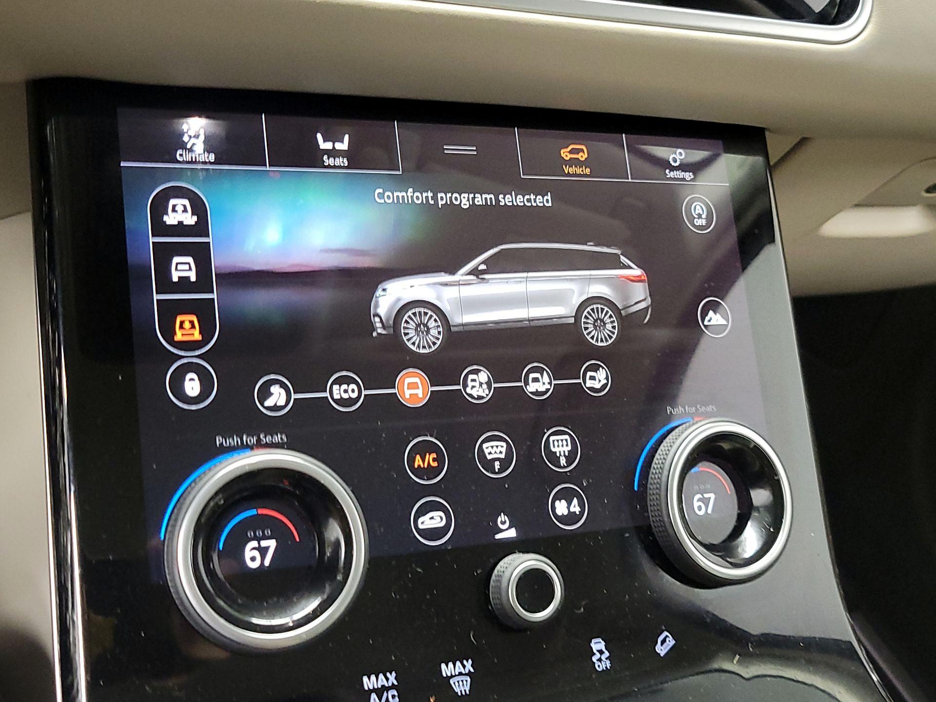 Thumbnail: 2018 Land Rover Range Rover Velar - 15