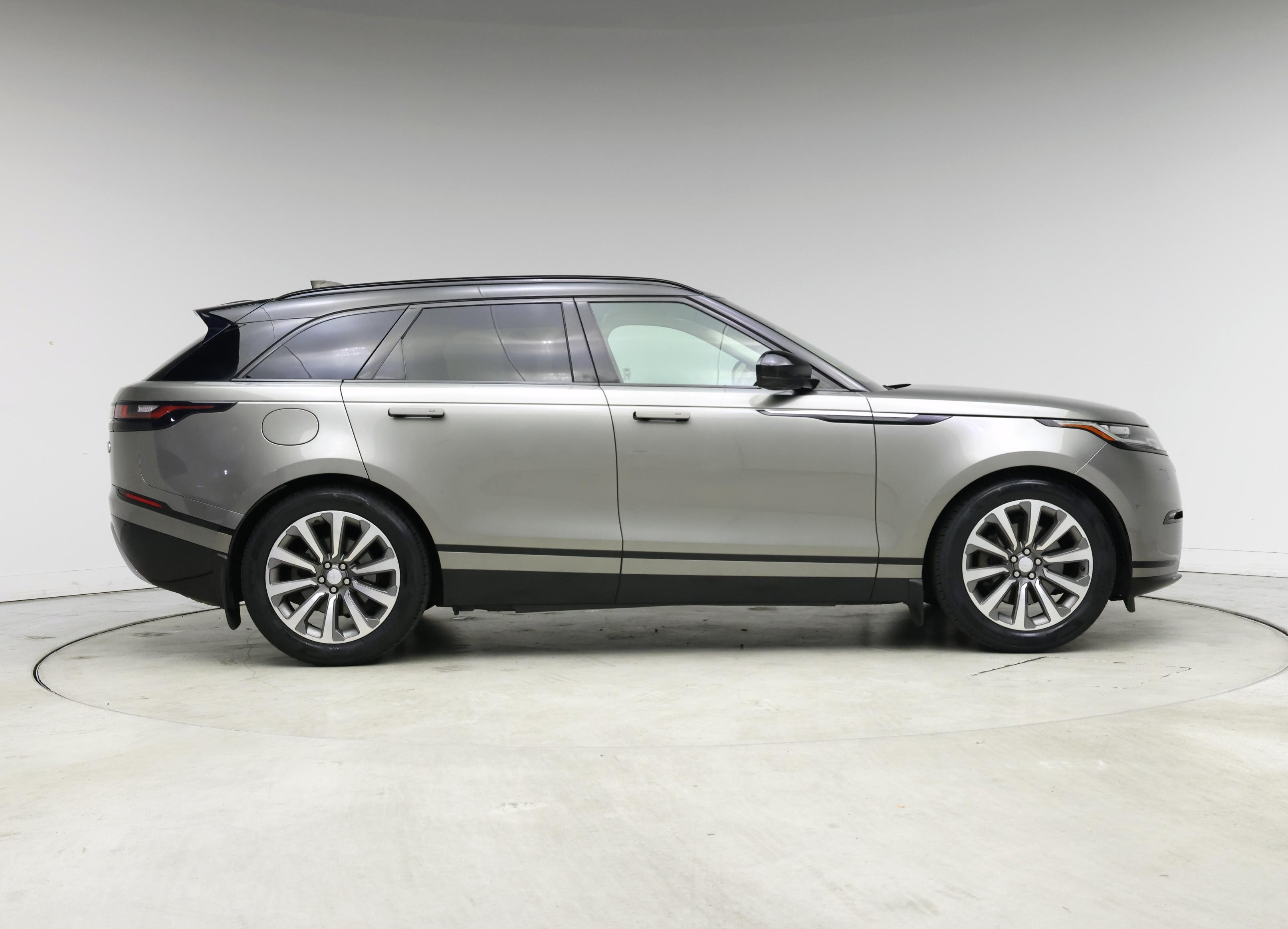 Thumbnail: 2018 Land Rover Range Rover Velar - 7