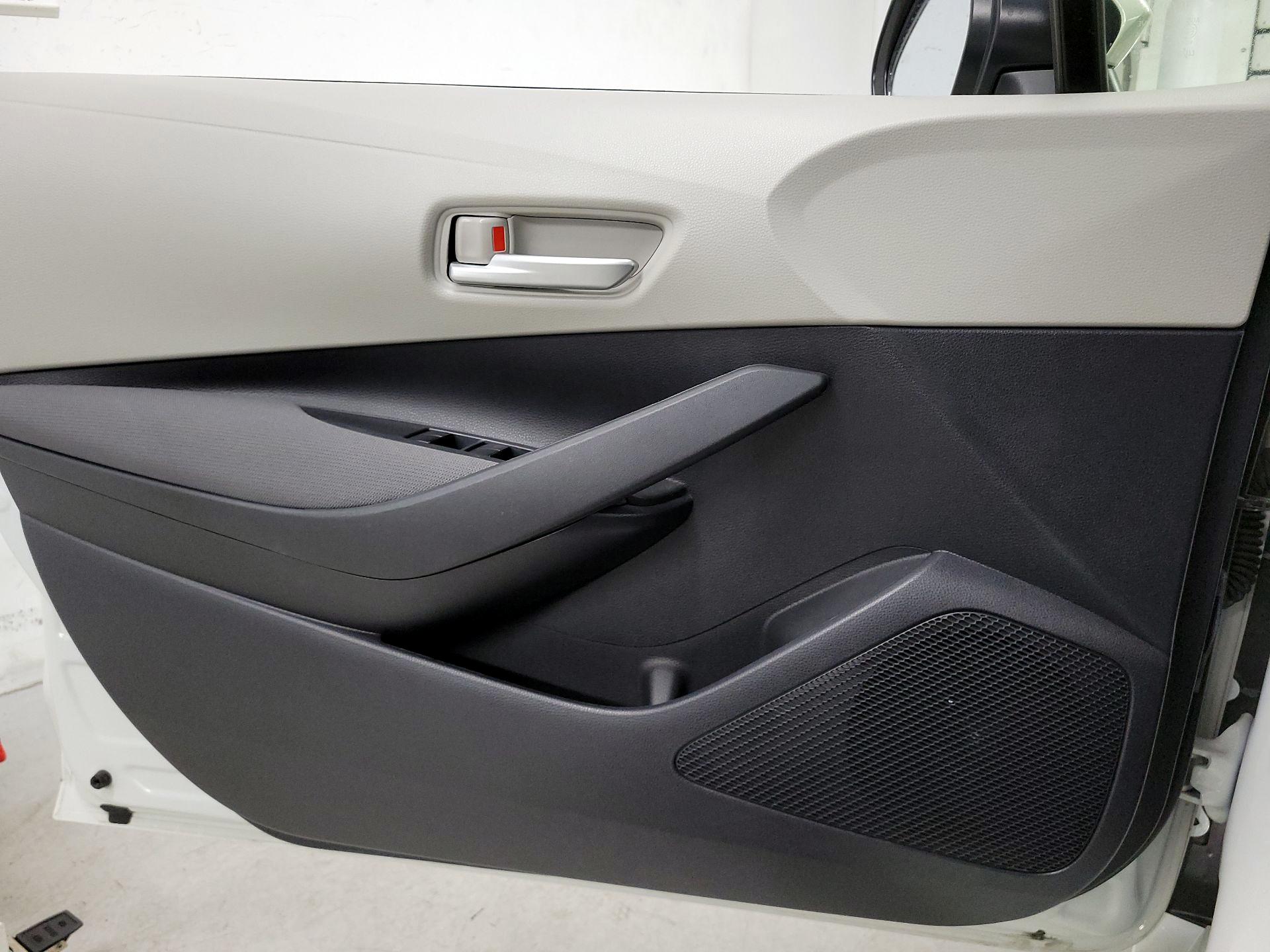 Thumbnail: 2021 Toyota Corolla - 12