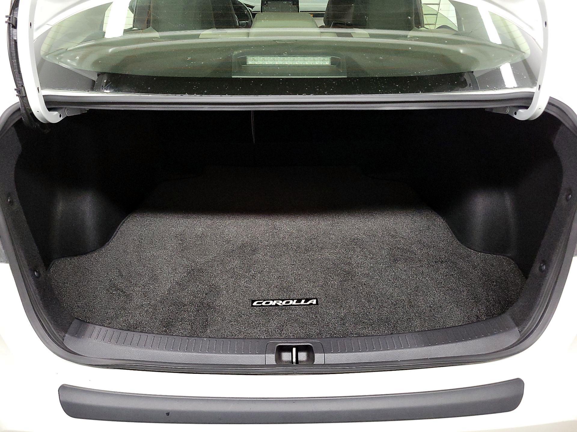 Thumbnail: 2021 Toyota Corolla - 17