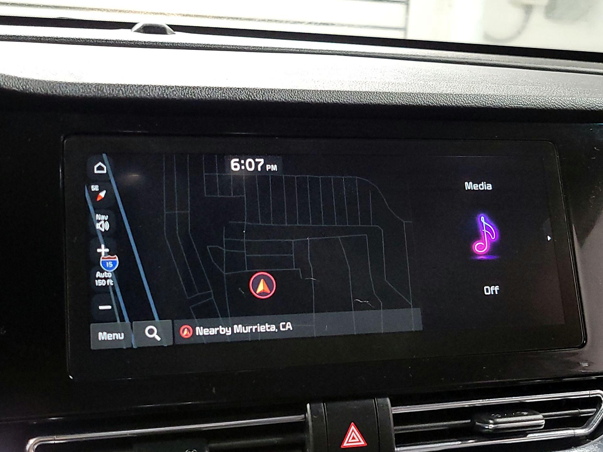 Thumbnail: 2022 Kia Niro - 14