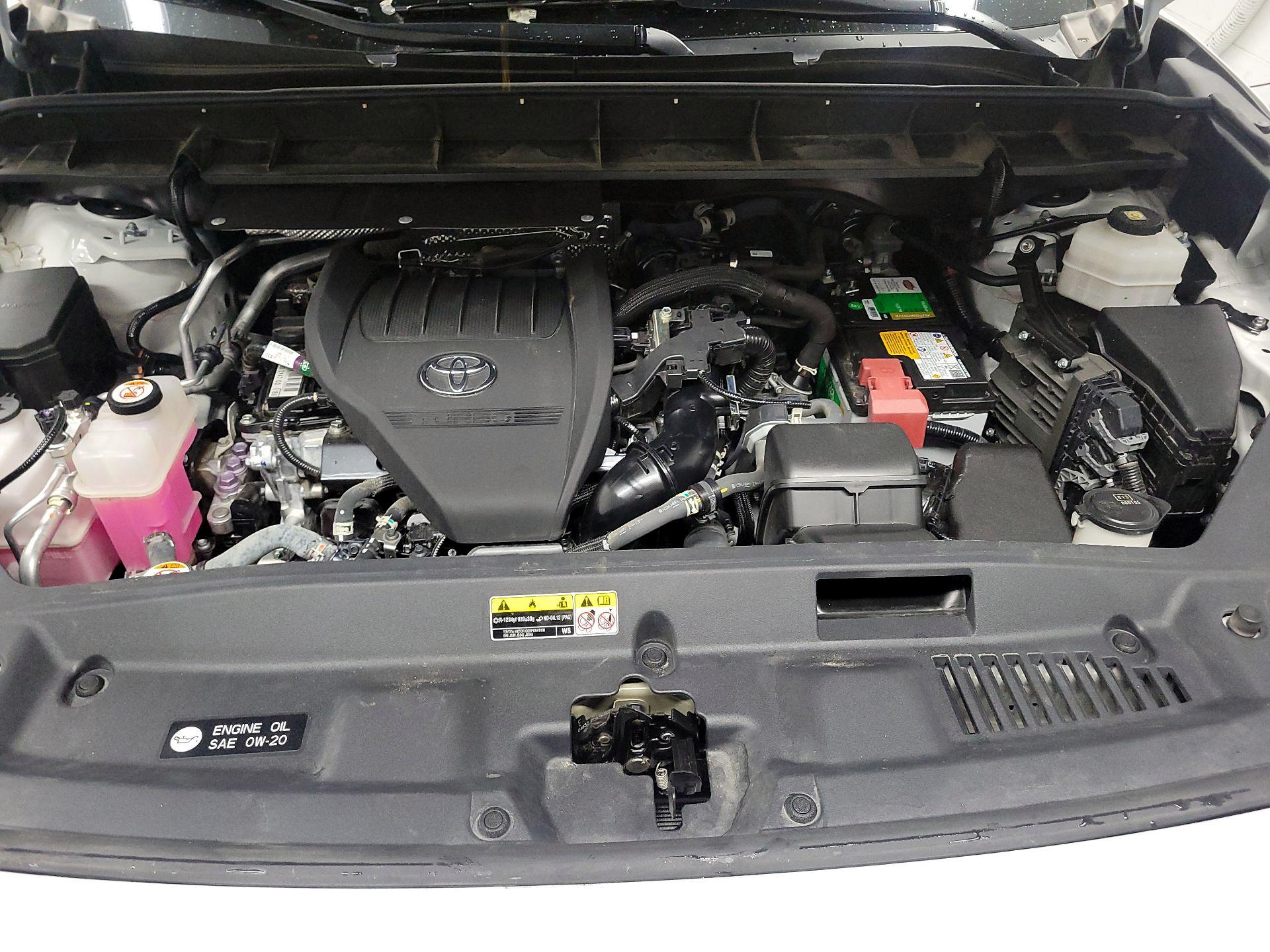 Thumbnail: 2023 Toyota Highlander - 17