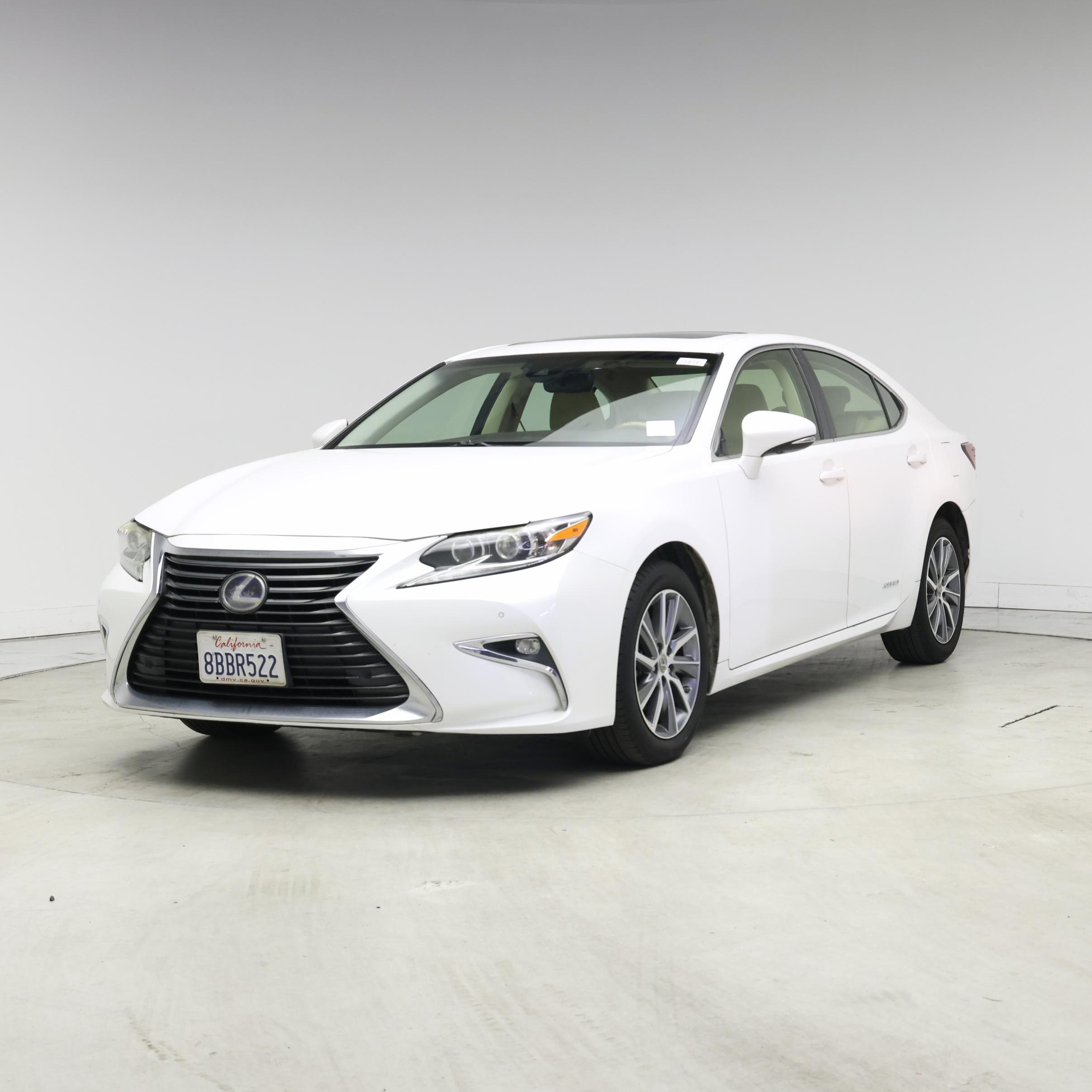 Thumbnail: 2017 Lexus ES - 4