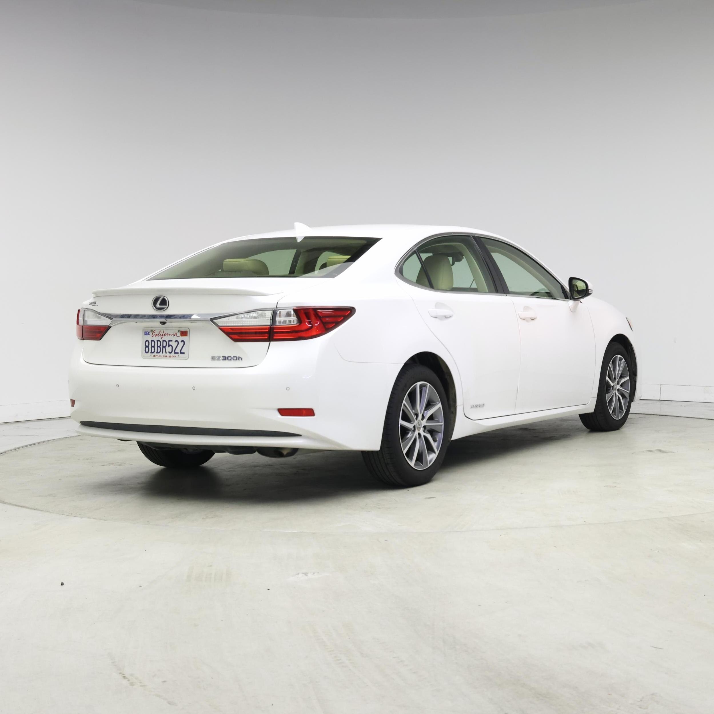 Thumbnail: 2017 Lexus ES - 8