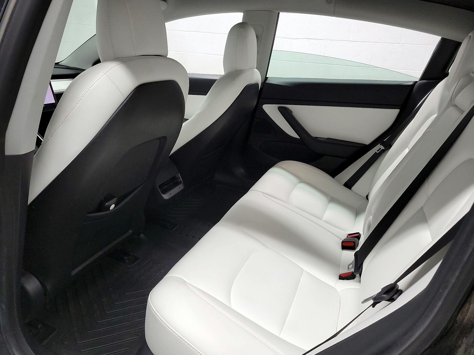 Thumbnail: 2020 Tesla Model 3 - 16