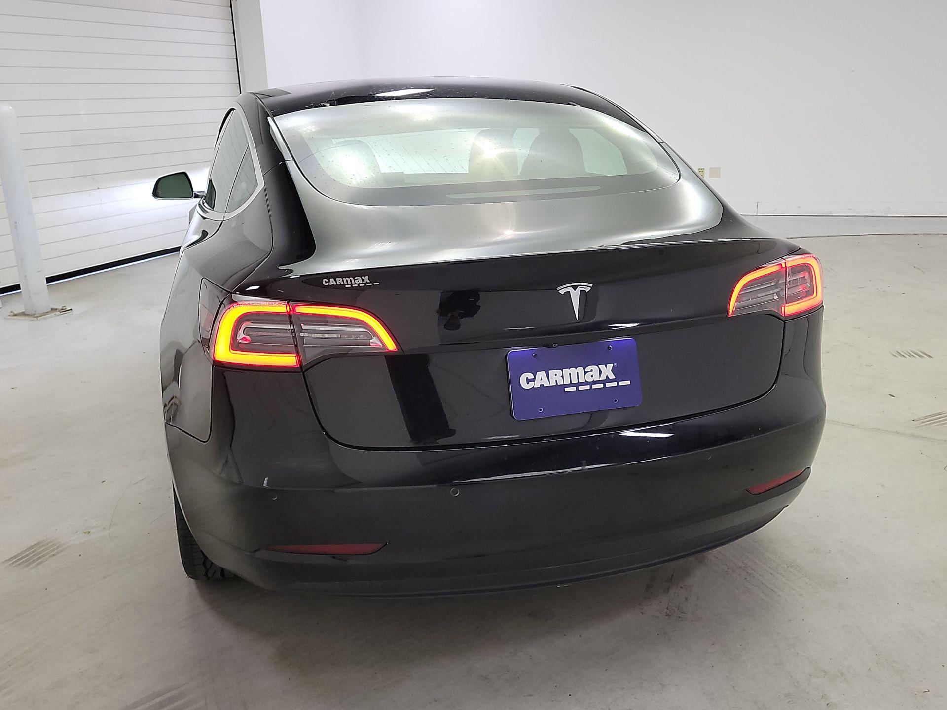 Thumbnail: 2020 Tesla Model 3 - 7