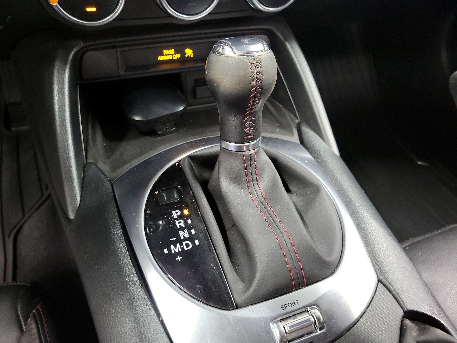 Thumbnail: 2018 Mazda MX-5 Miata - 16