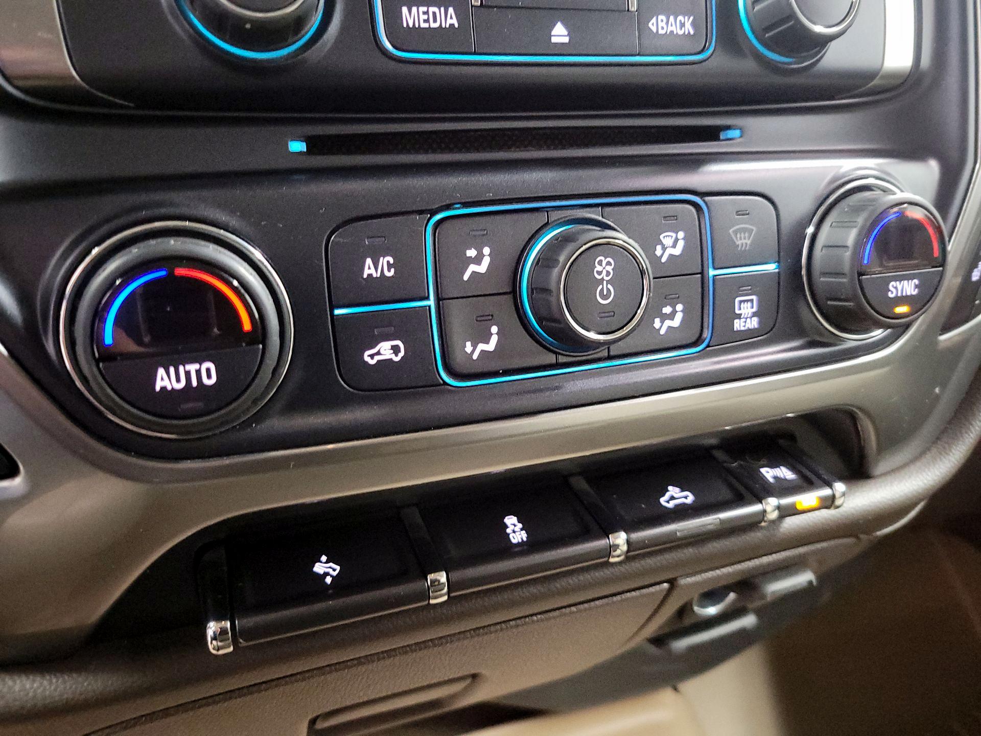 Thumbnail: 2017 Chevrolet Silverado 1500 - 16