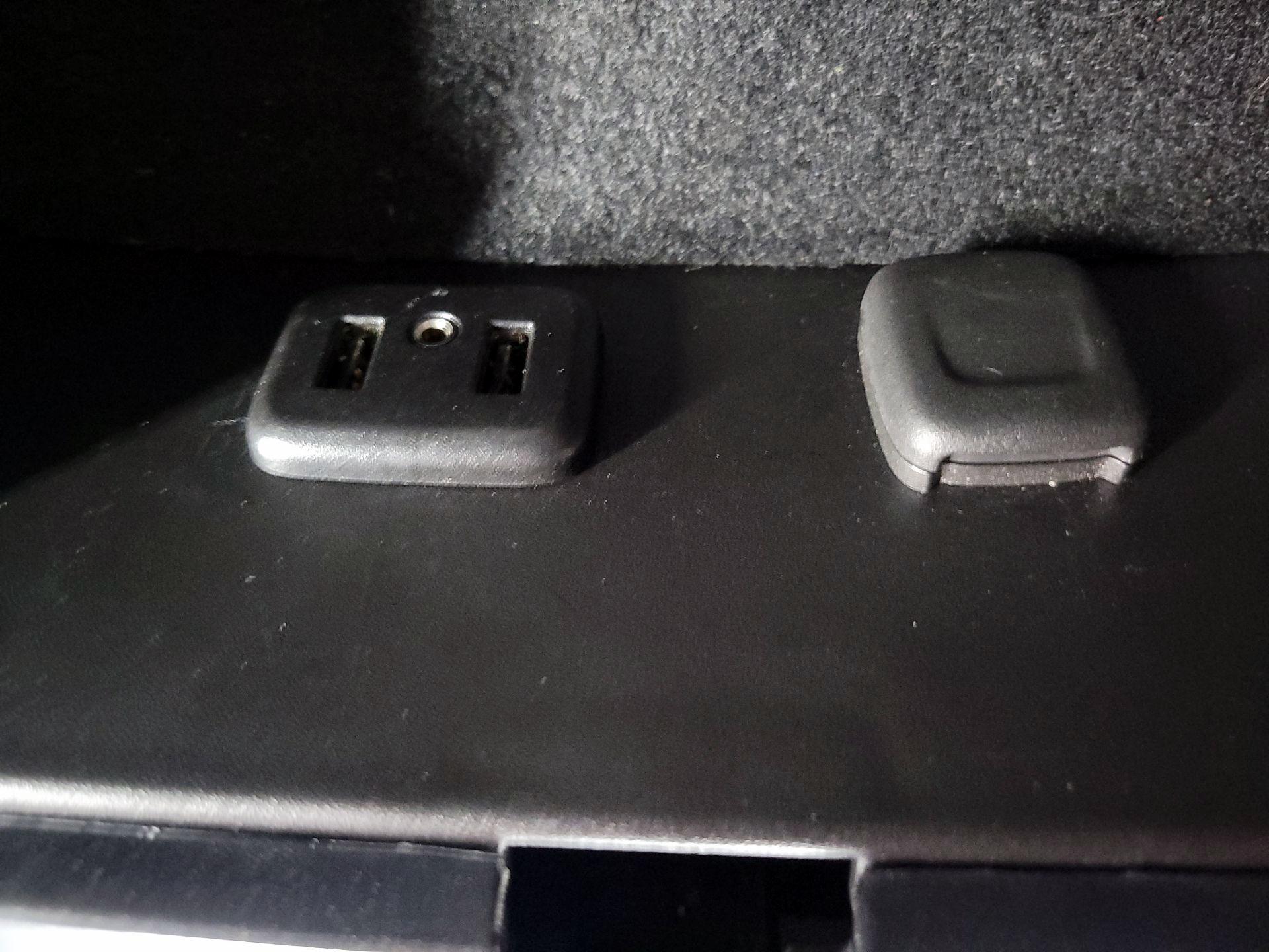 Thumbnail: 2017 Chevrolet Silverado 1500 - 18