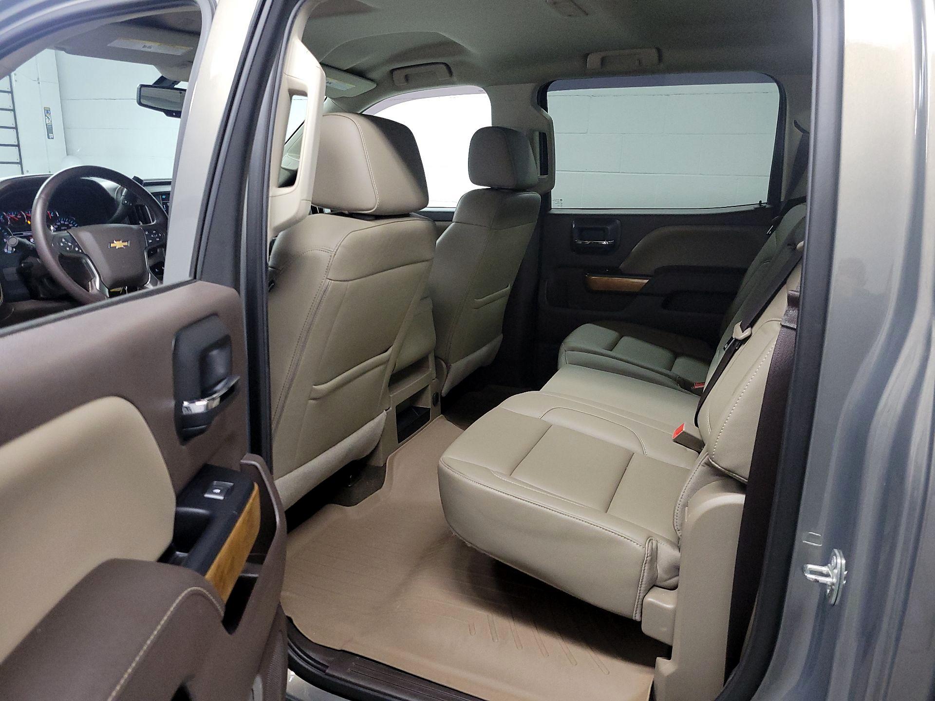 Thumbnail: 2017 Chevrolet Silverado 1500 - 19