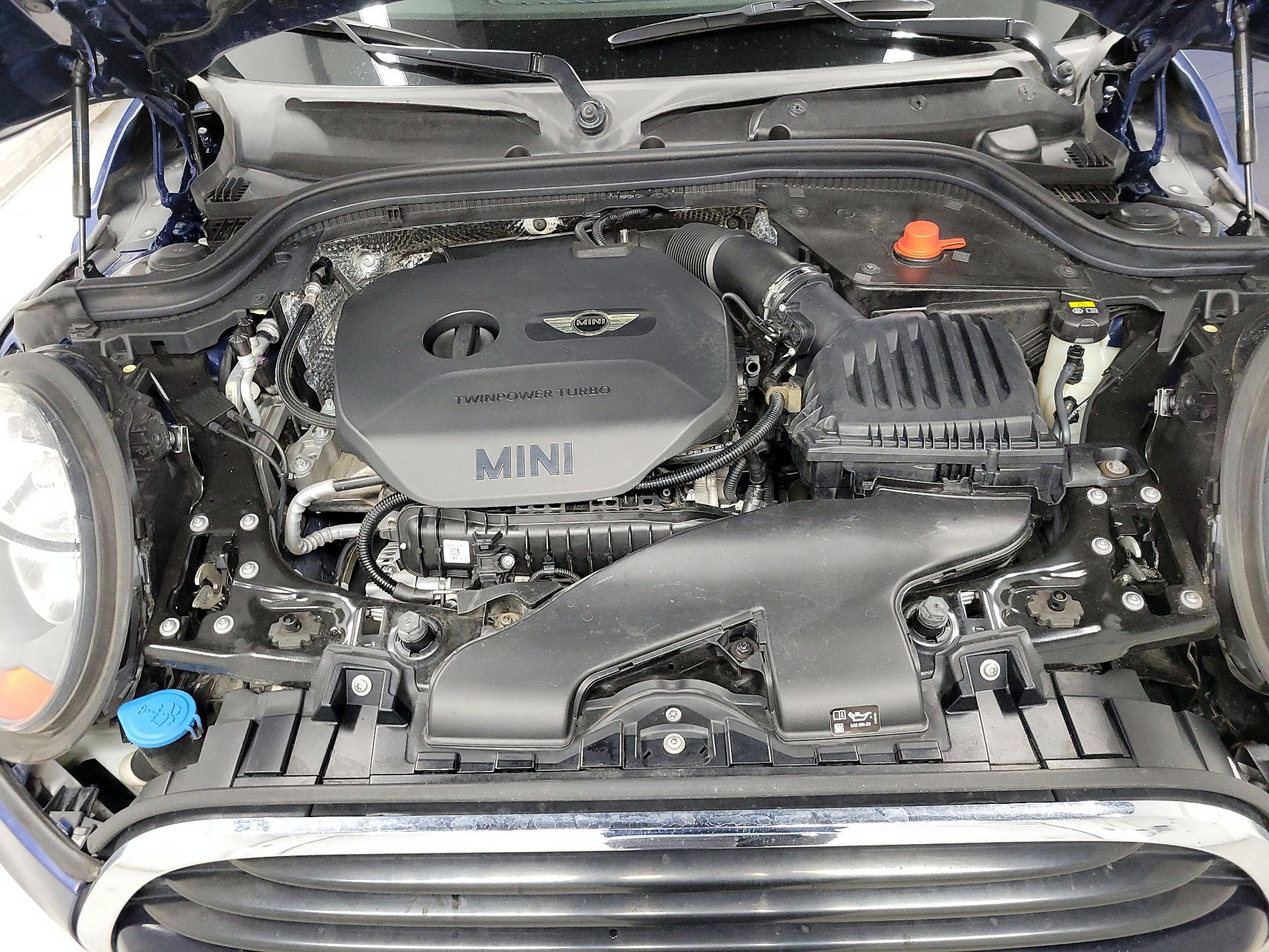 Thumbnail: 2016 MINI Cooper Hardtop - 19