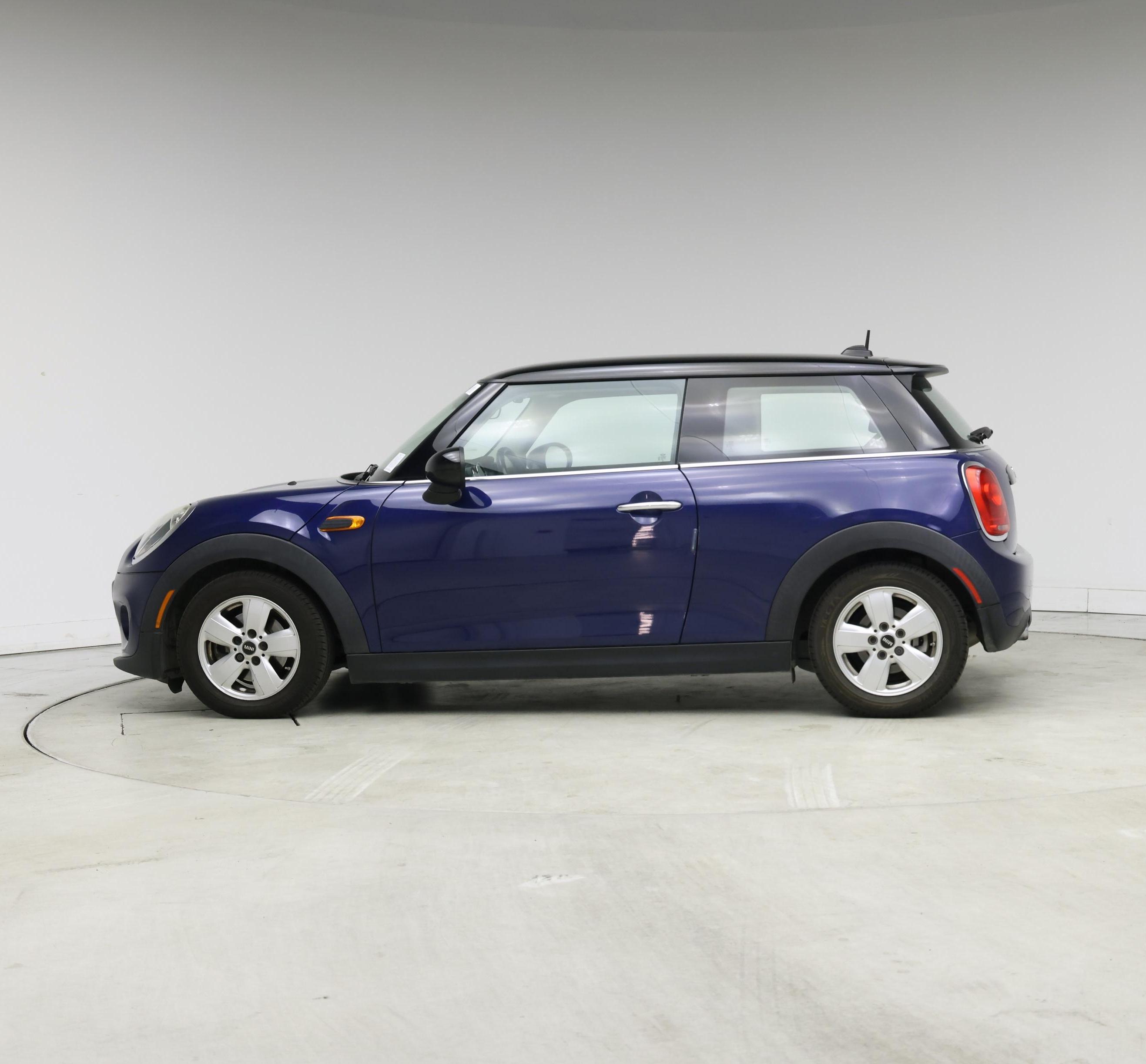 Thumbnail: 2016 MINI Cooper Hardtop - 3