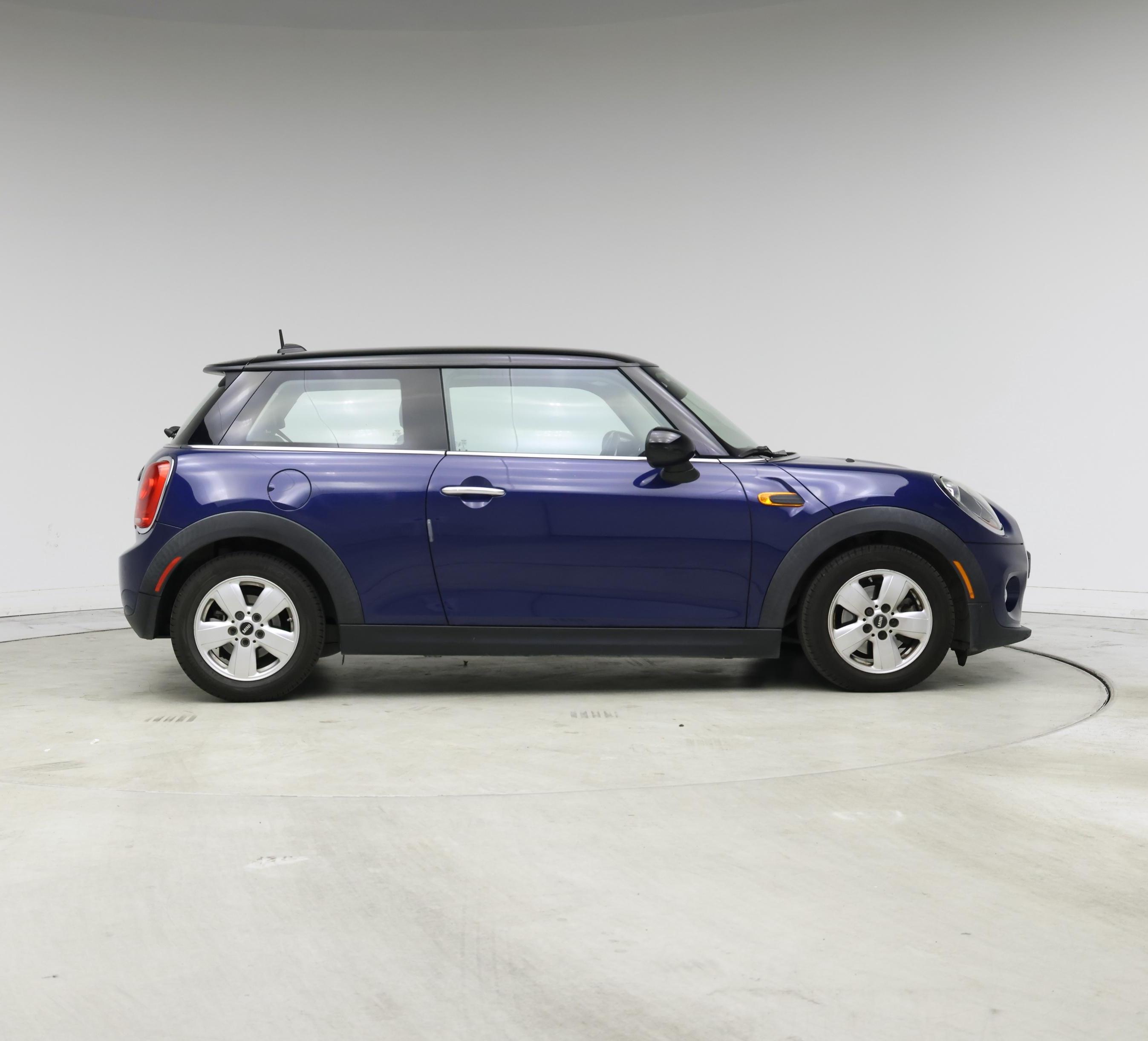 Thumbnail: 2016 MINI Cooper Hardtop - 7