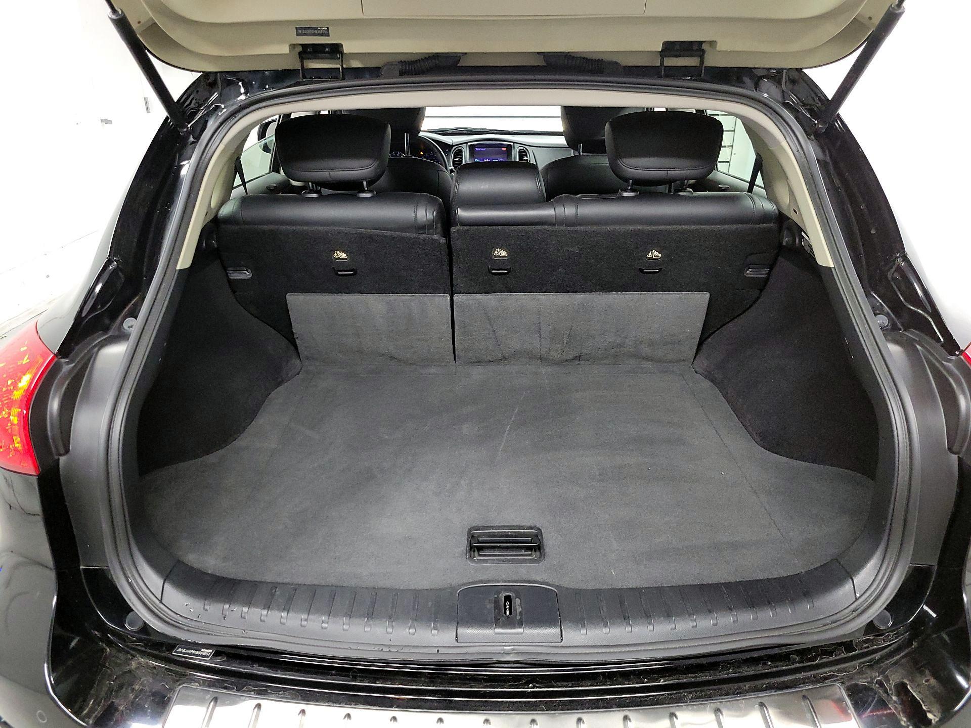 Thumbnail: 2017 INFINITI QX50 - 17