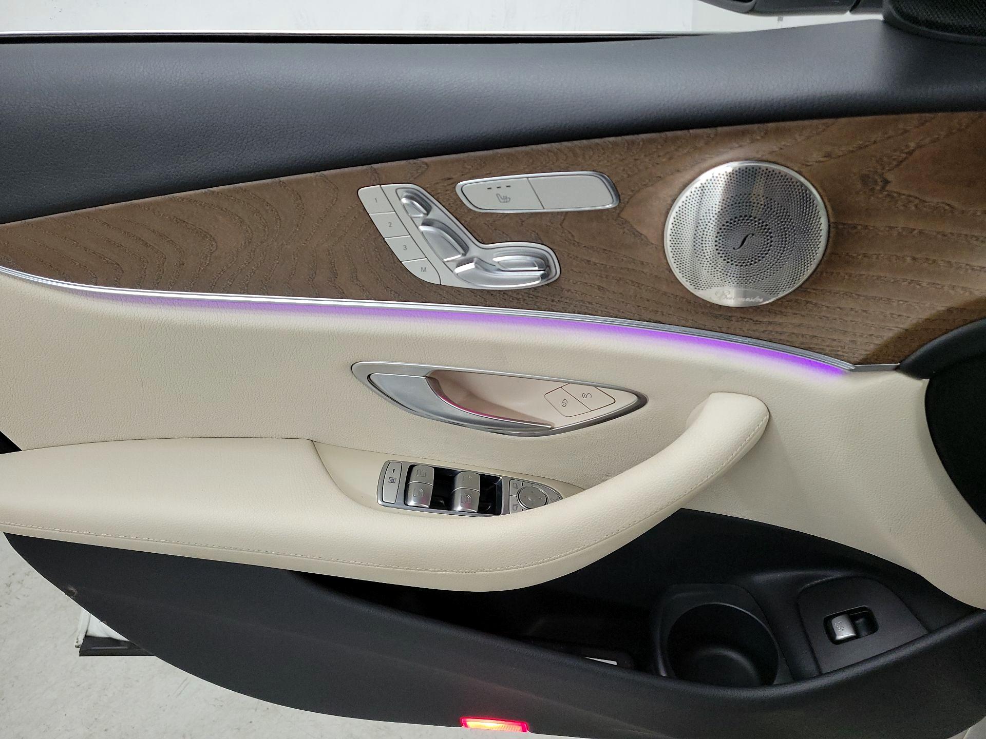 Thumbnail: 2022 Mercedes-Benz E-Class - 12