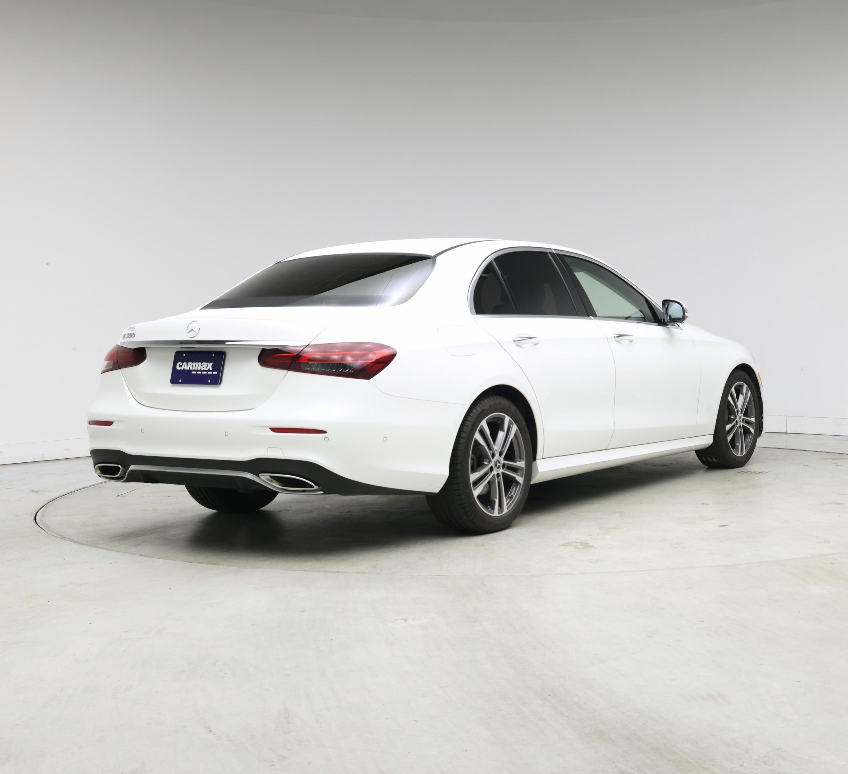 Thumbnail: 2022 Mercedes-Benz E-Class - 8