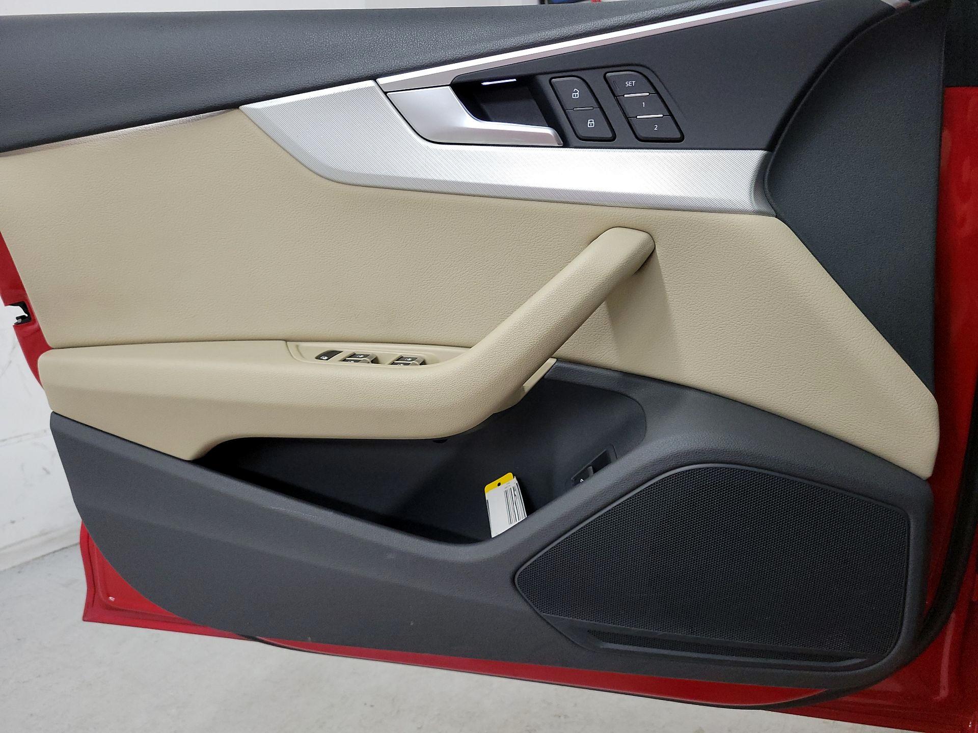 Thumbnail: 2017 Audi A4 - 12