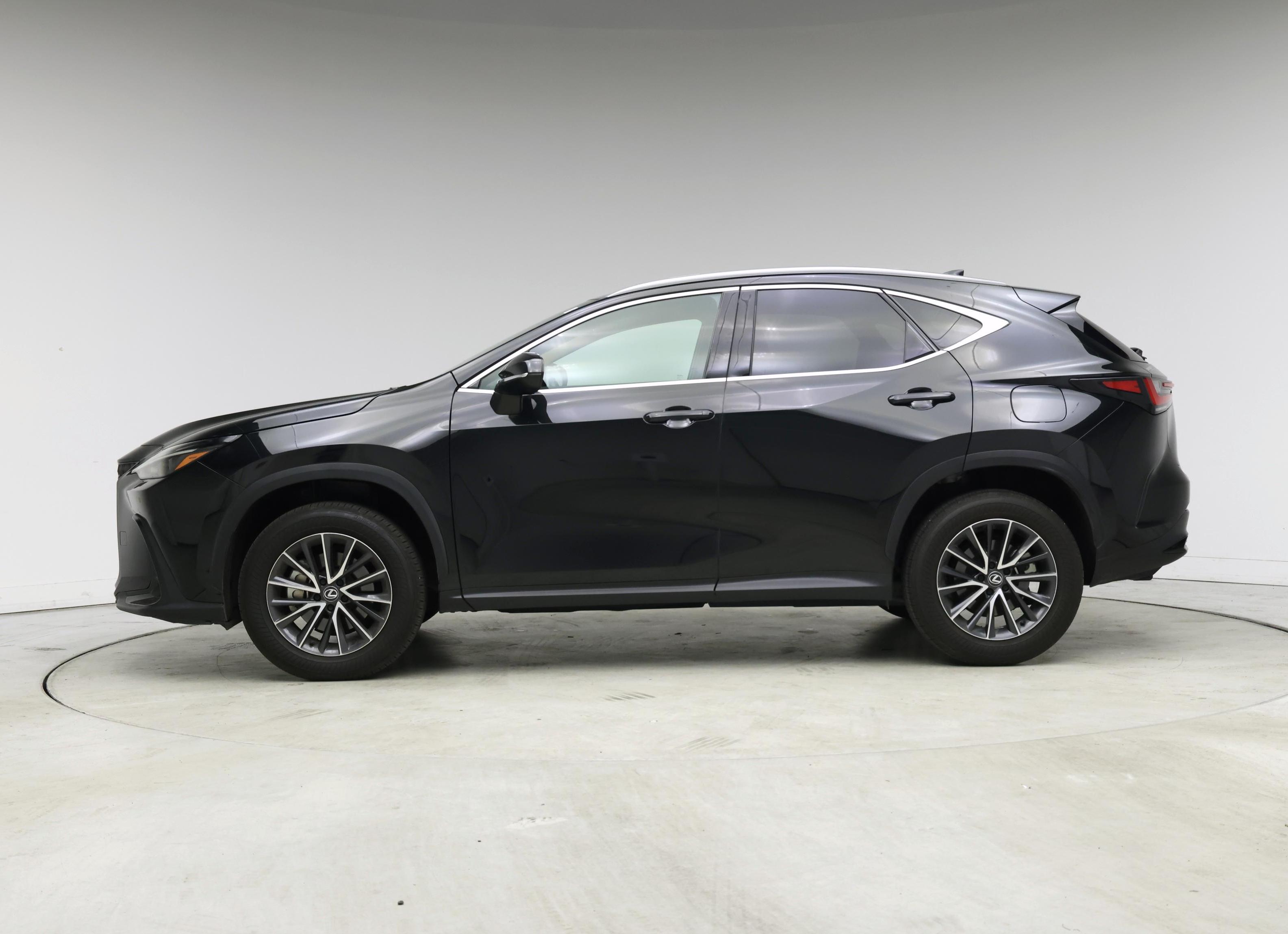 Thumbnail: 2024 Lexus NX - 3