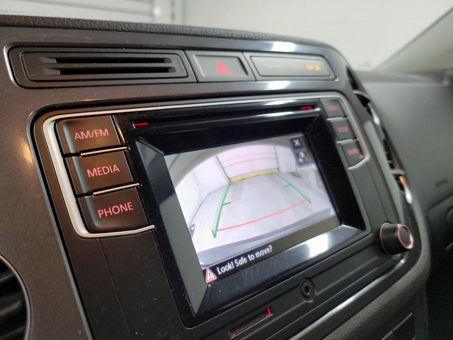 Thumbnail: 2016 Volkswagen Tiguan - 14