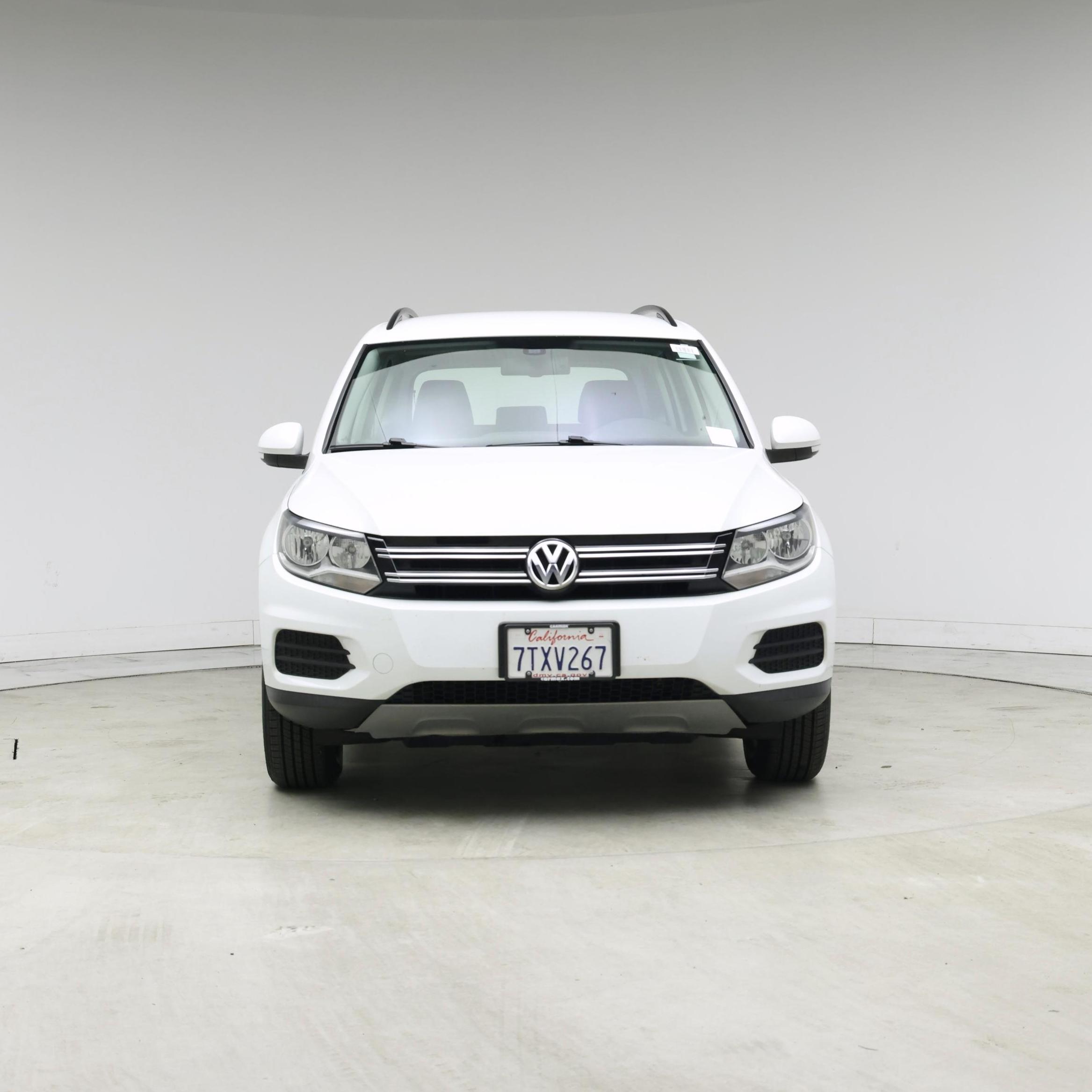 Thumbnail: 2016 Volkswagen Tiguan - 5