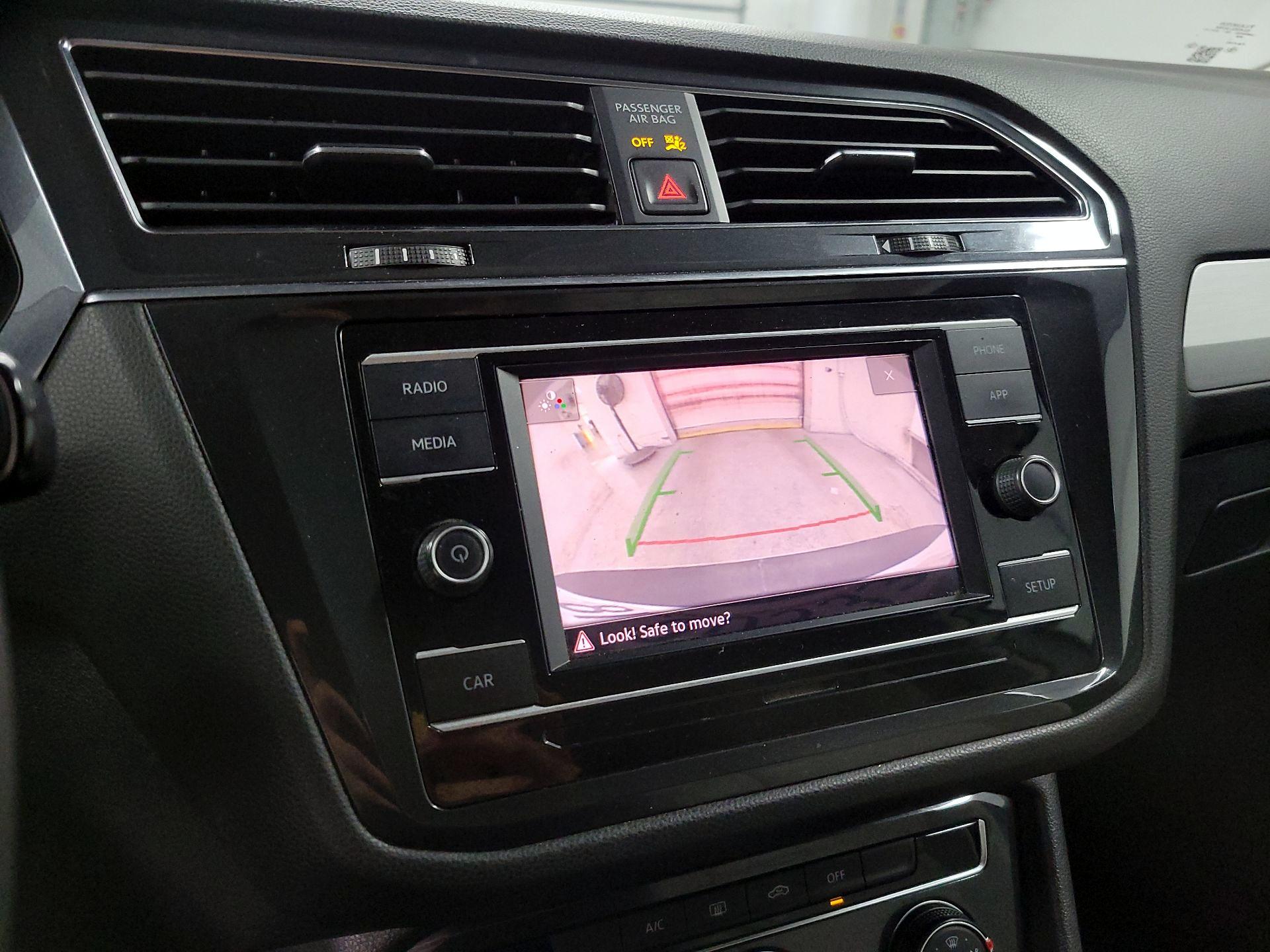 Thumbnail: 2019 Volkswagen Tiguan - 14