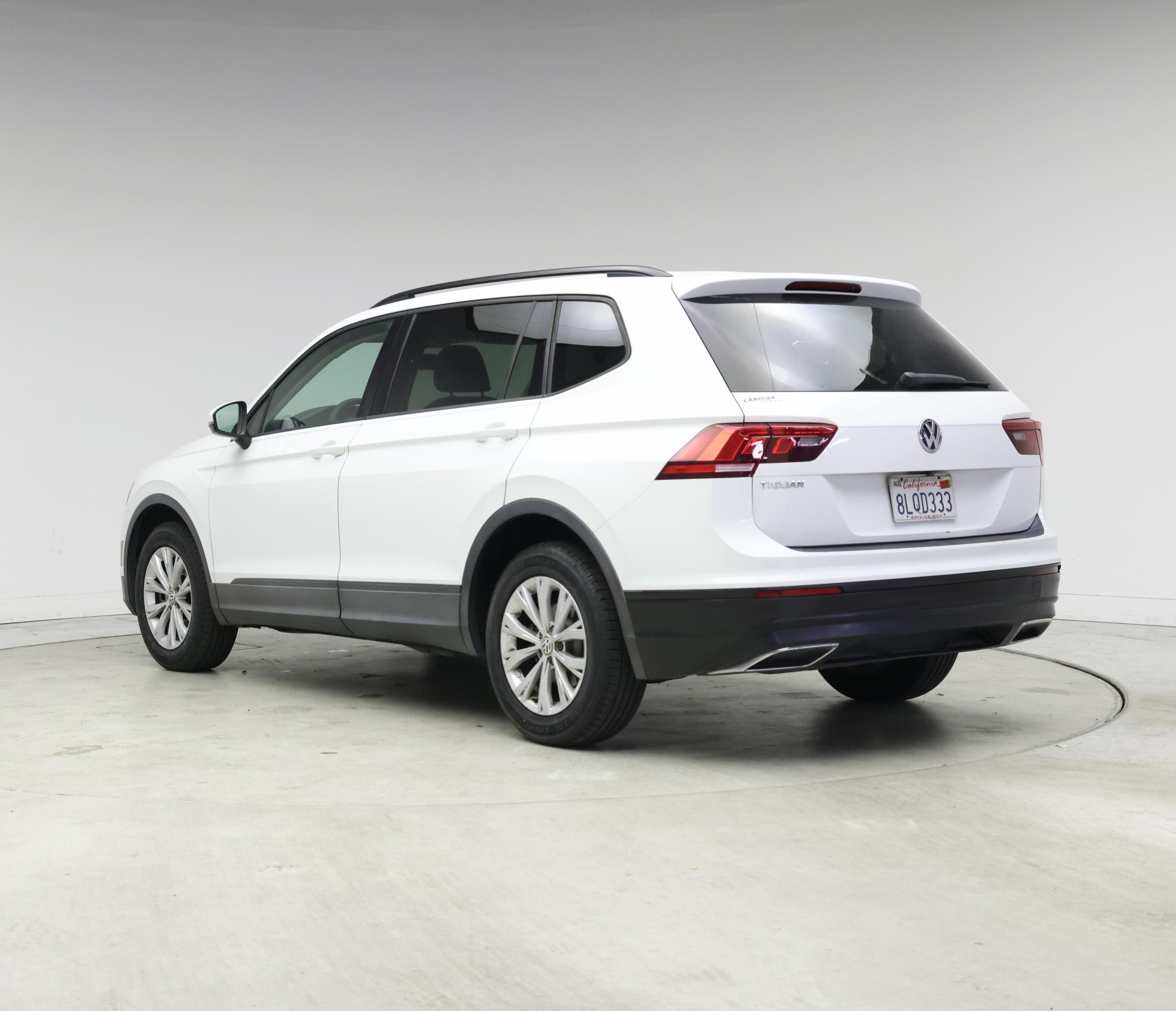 Thumbnail: 2019 Volkswagen Tiguan - 2