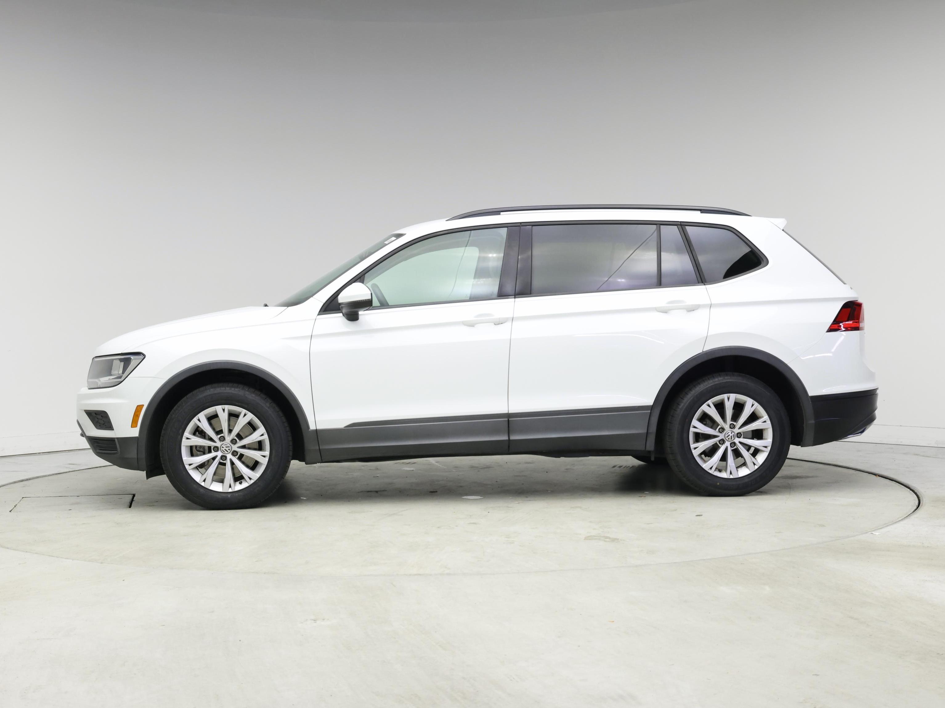 Thumbnail: 2019 Volkswagen Tiguan - 3