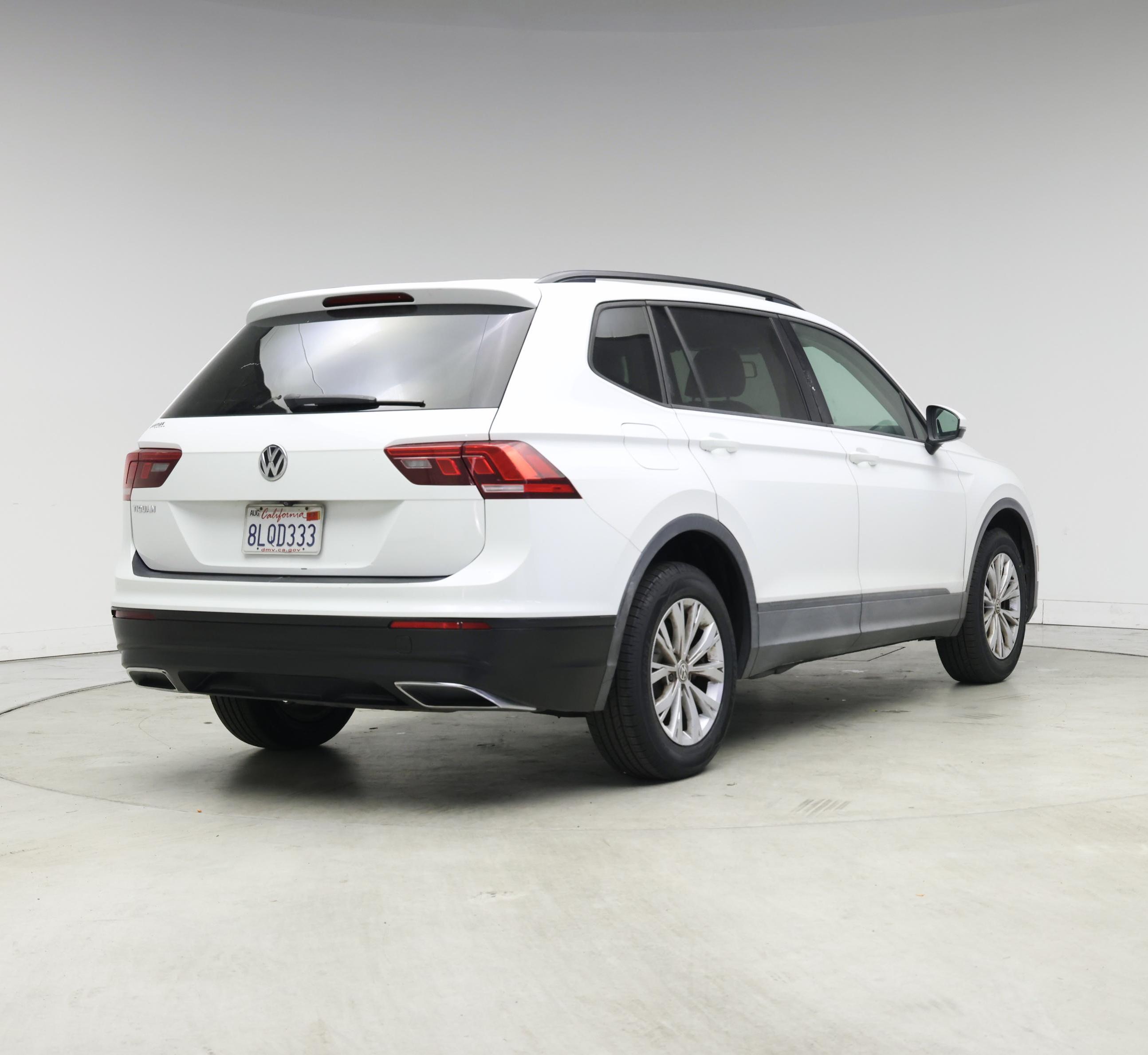 Thumbnail: 2019 Volkswagen Tiguan - 8