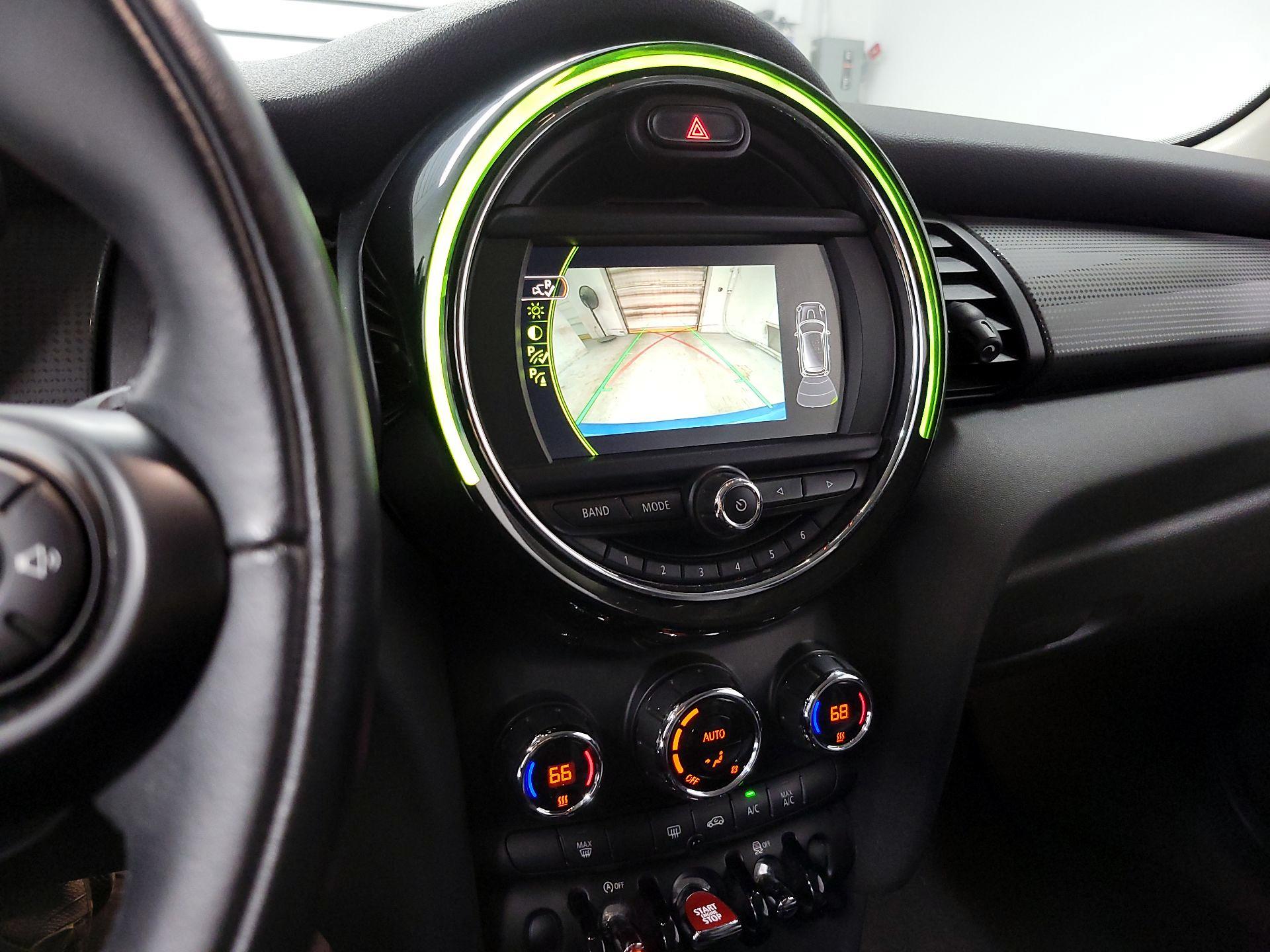 Thumbnail: 2017 MINI Cooper Hardtop - 14