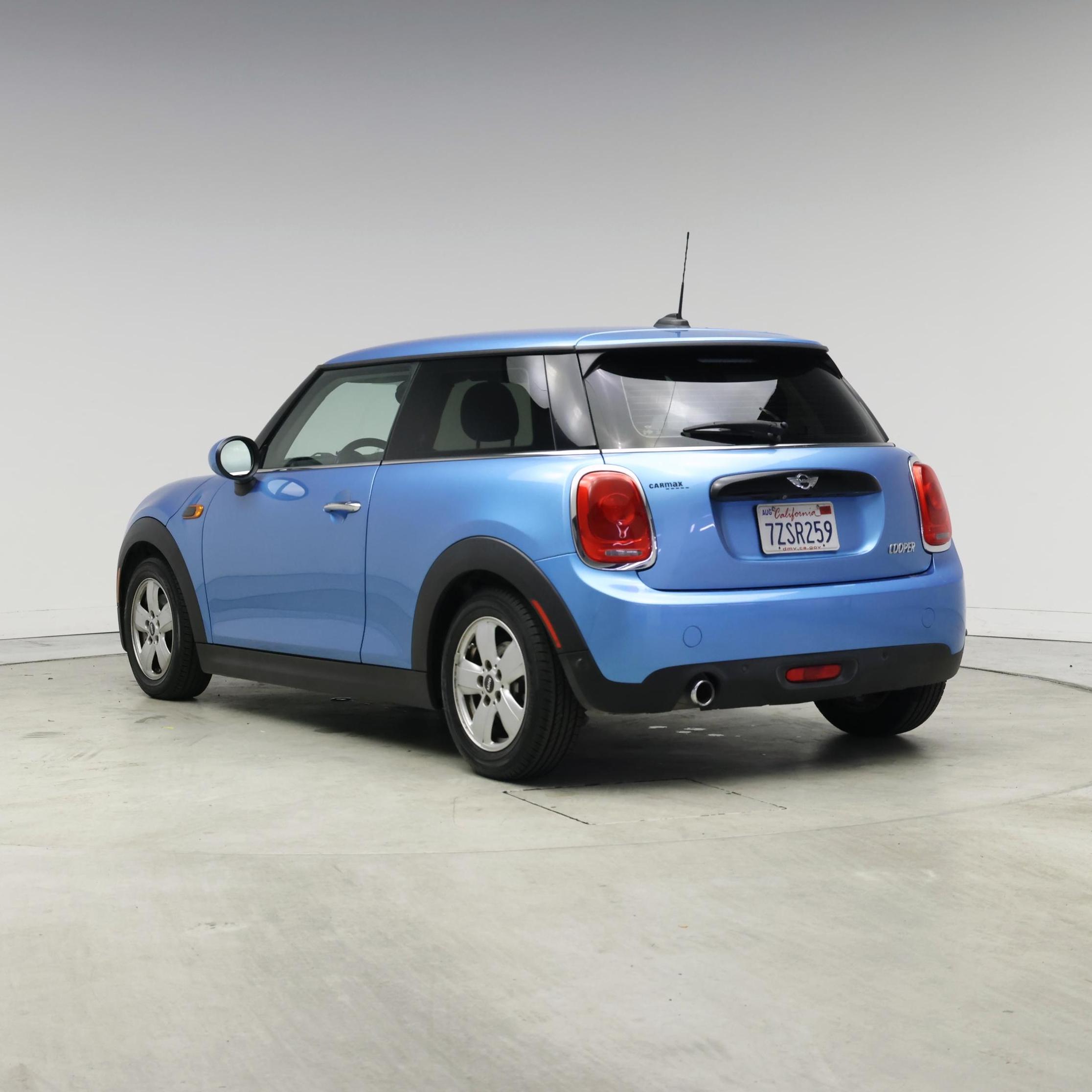 Thumbnail: 2017 MINI Cooper Hardtop - 2