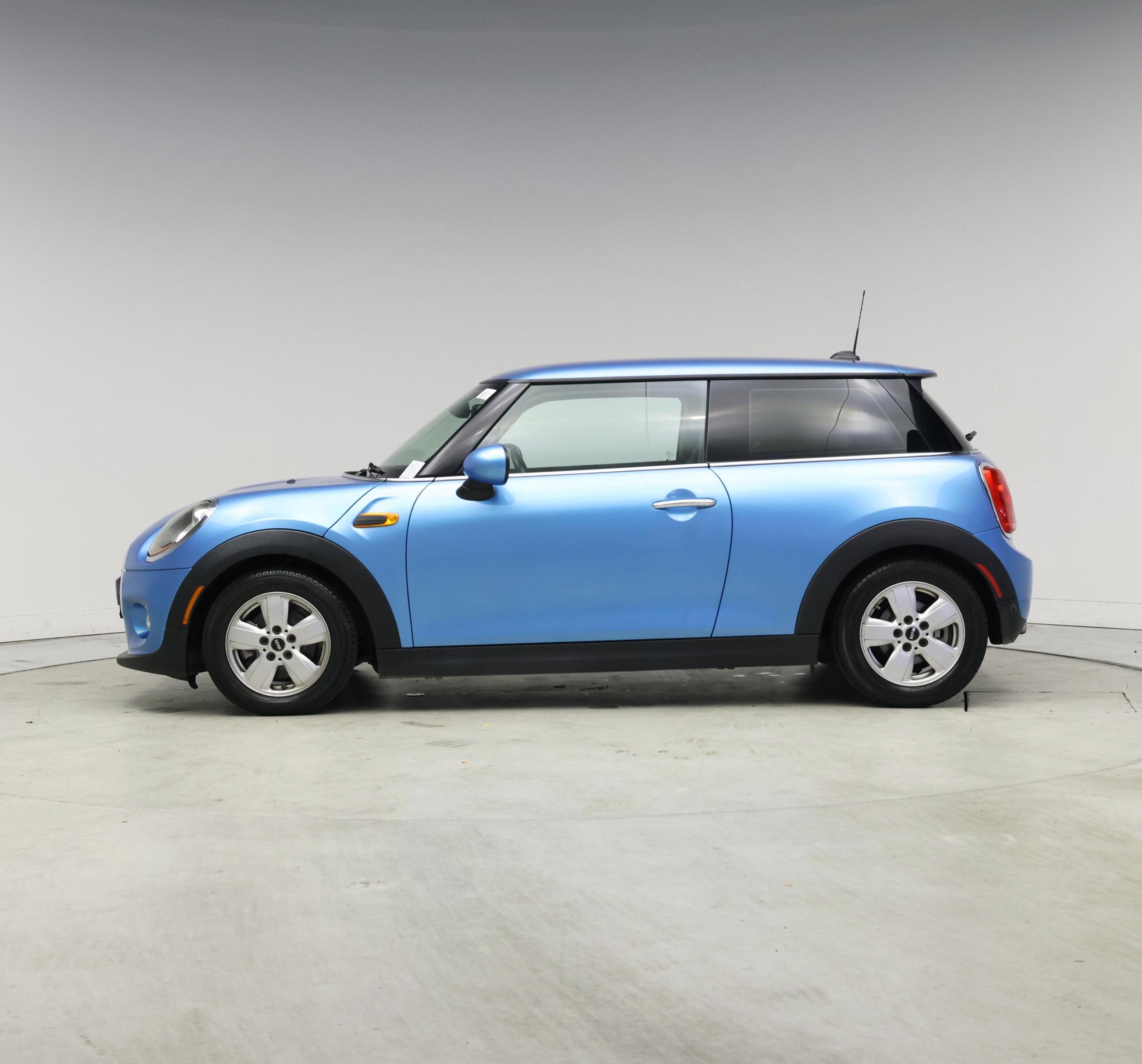 Thumbnail: 2017 MINI Cooper Hardtop - 3