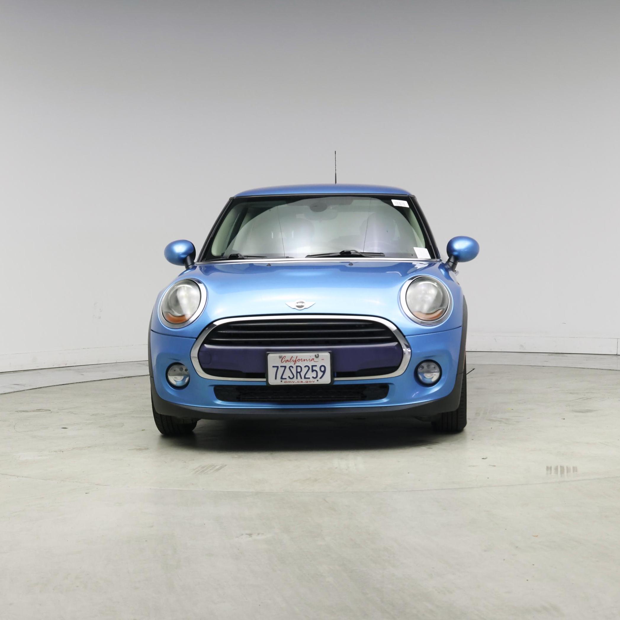 Thumbnail: 2017 MINI Cooper Hardtop - 5