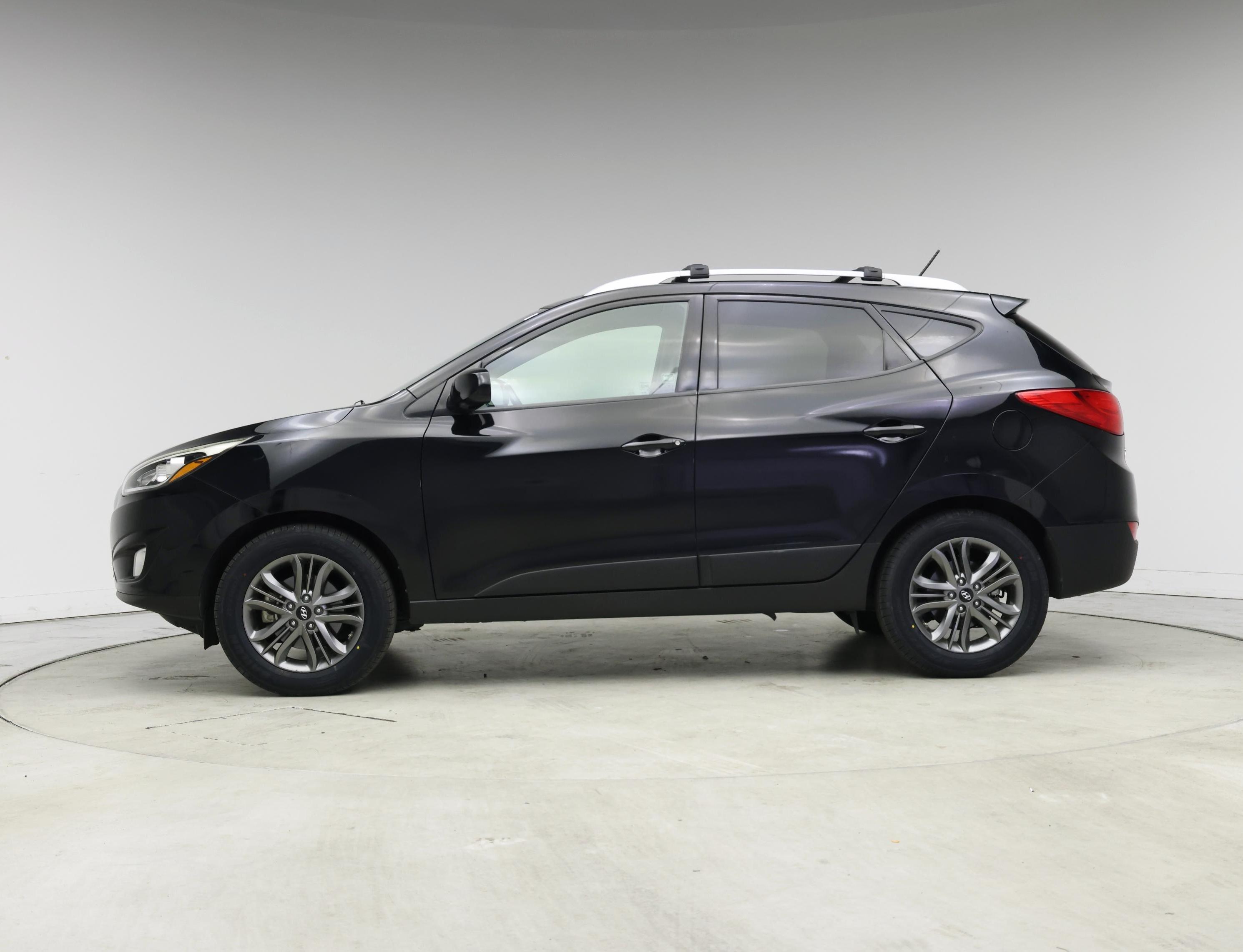 Thumbnail: 2015 Hyundai Tucson - 3