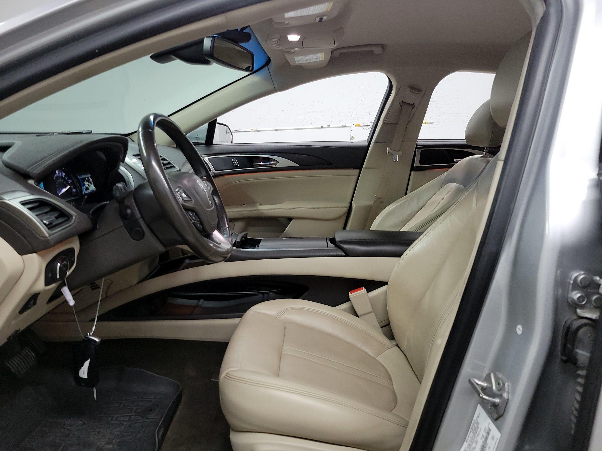 Thumbnail: 2019 Lincoln MKZ - 11