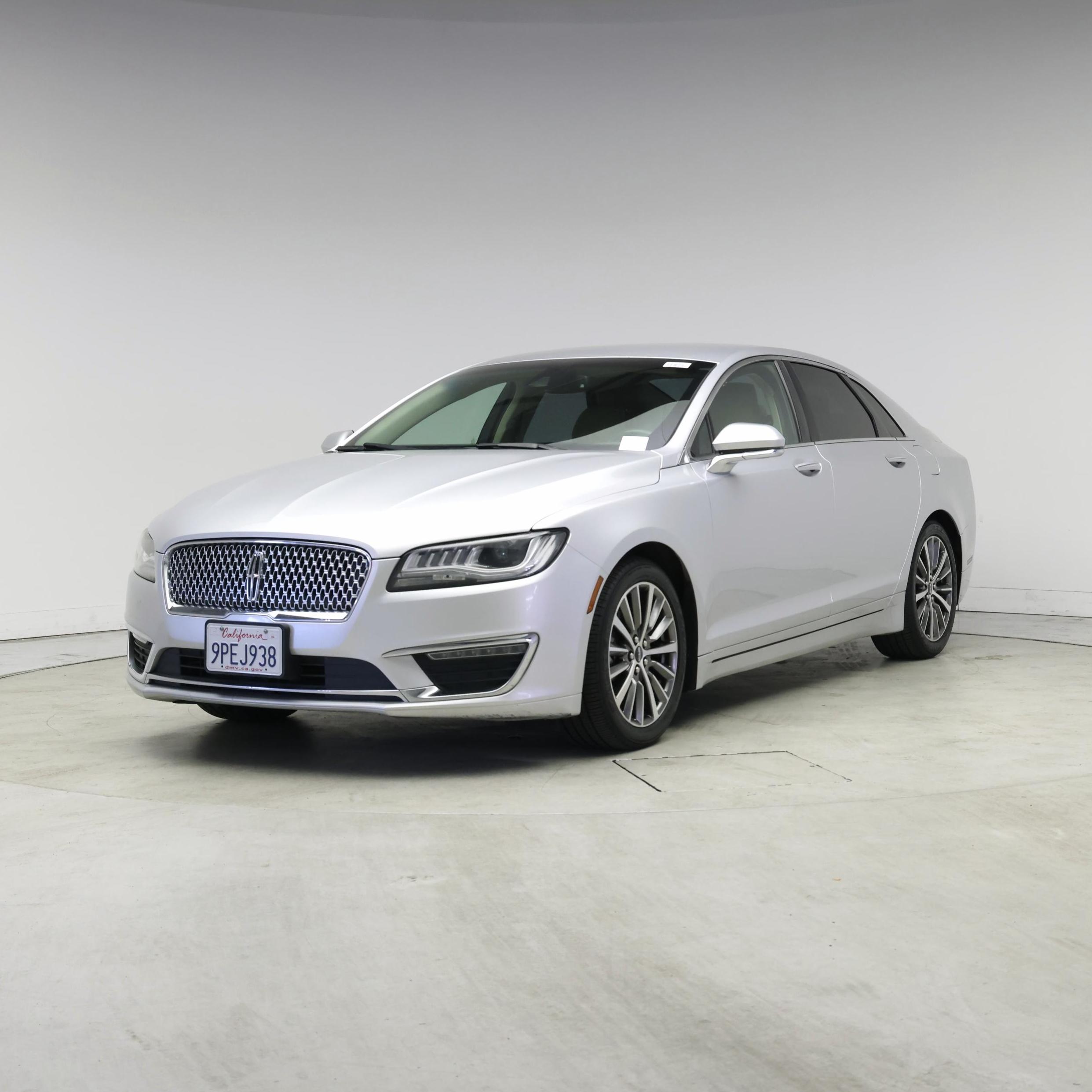 Thumbnail: 2019 Lincoln MKZ - 4